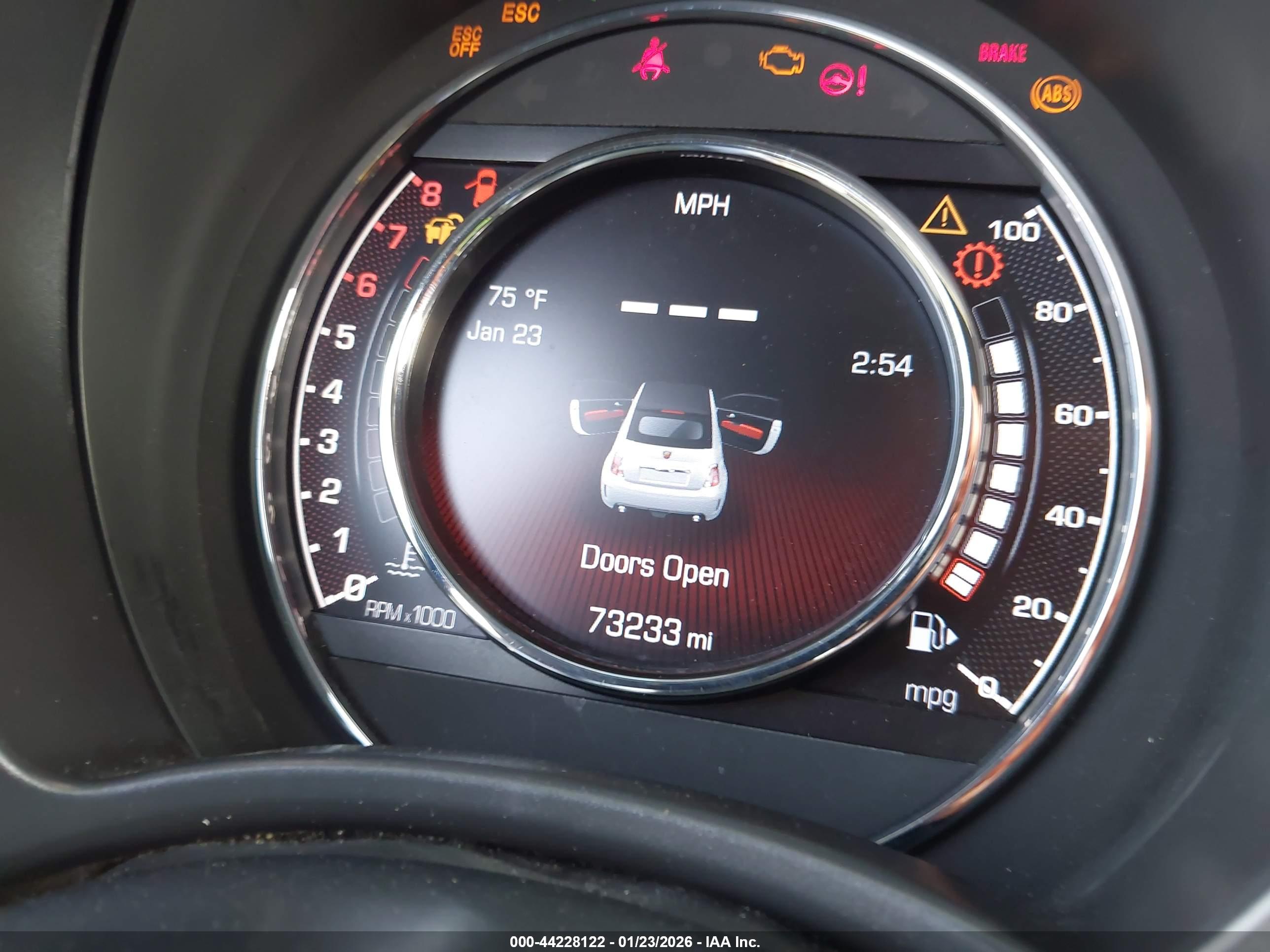 FIAT 500C image 7