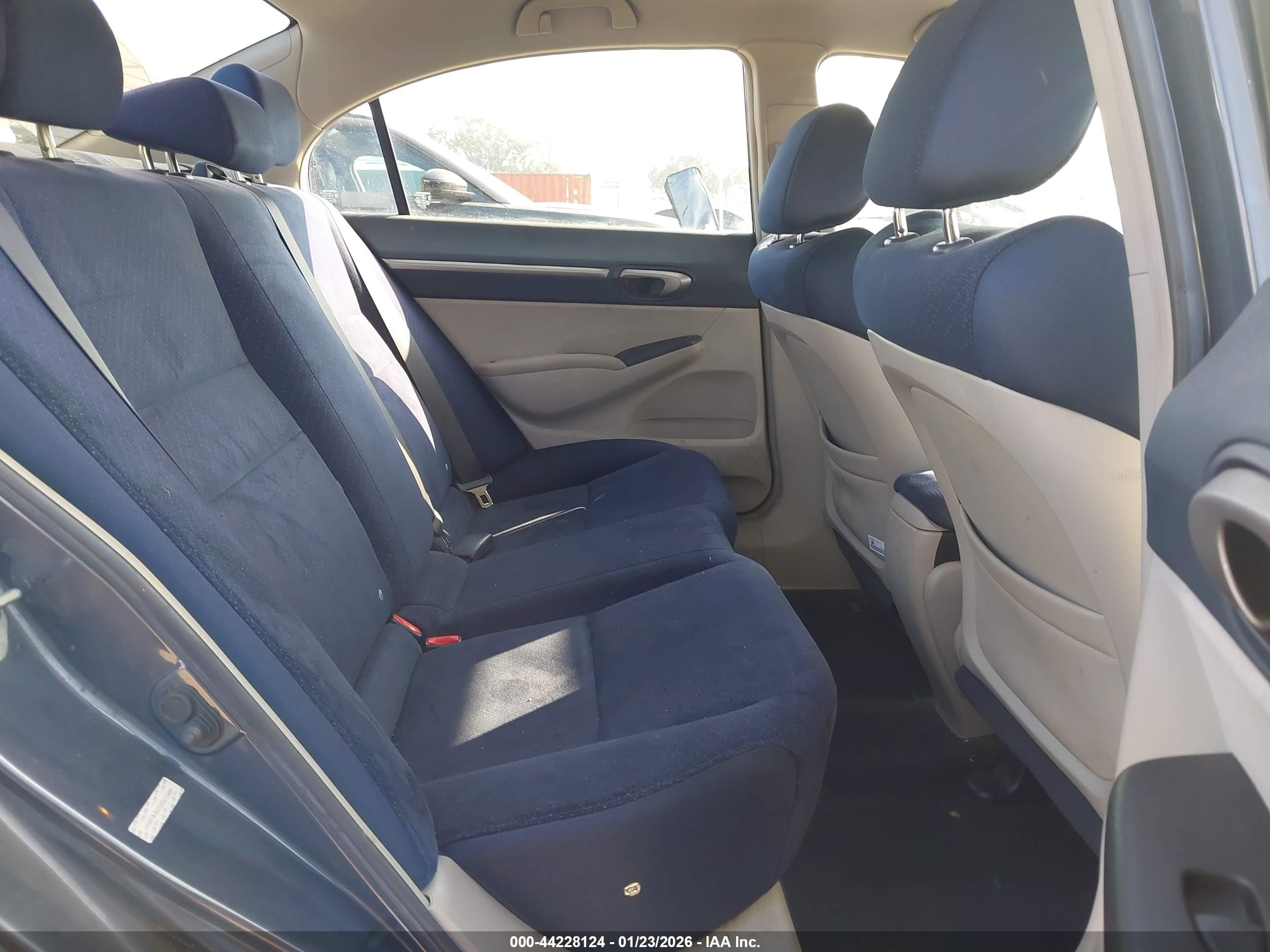 HONDA CIVIC image 8