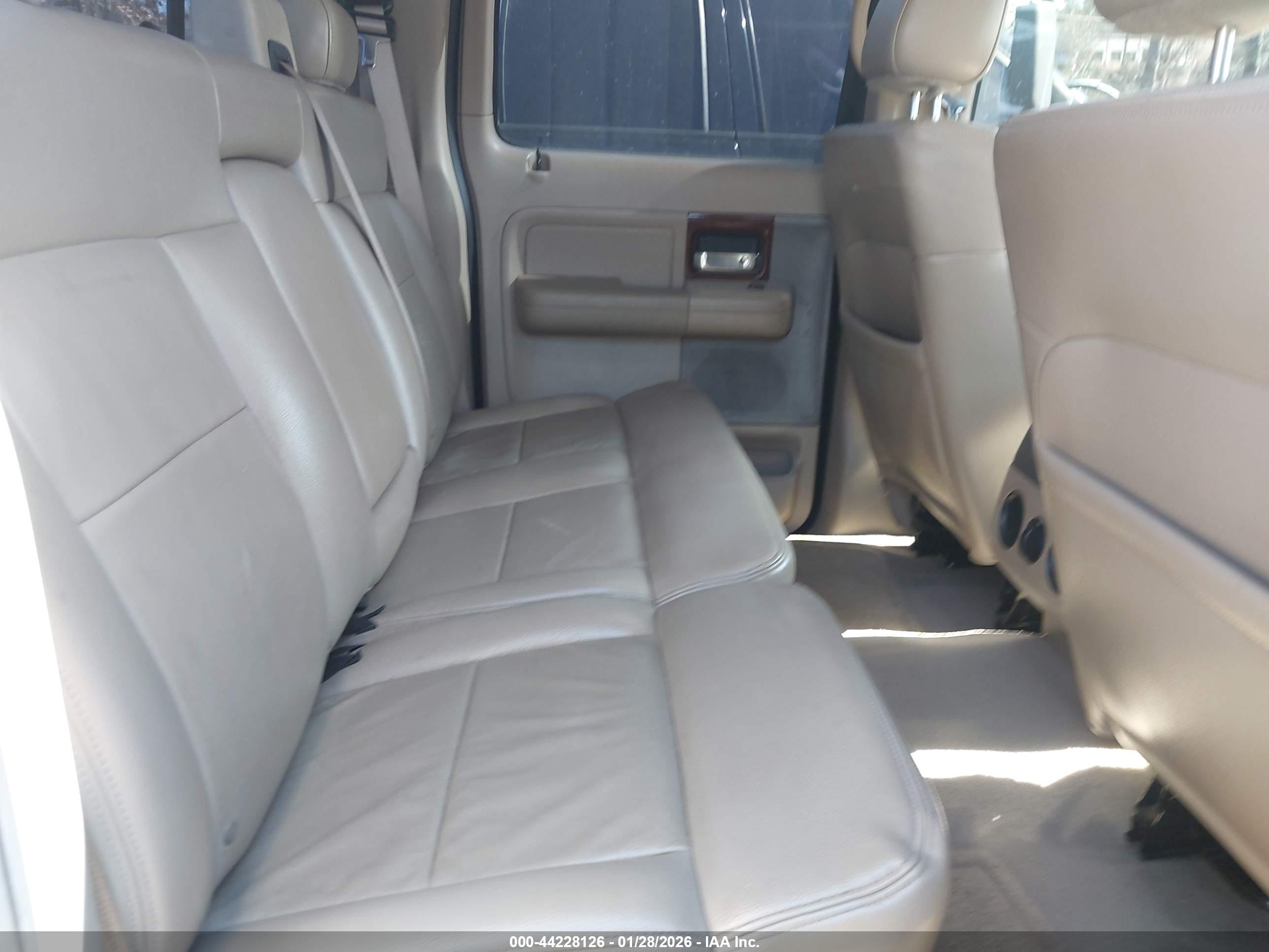 FORD F-150 image 8