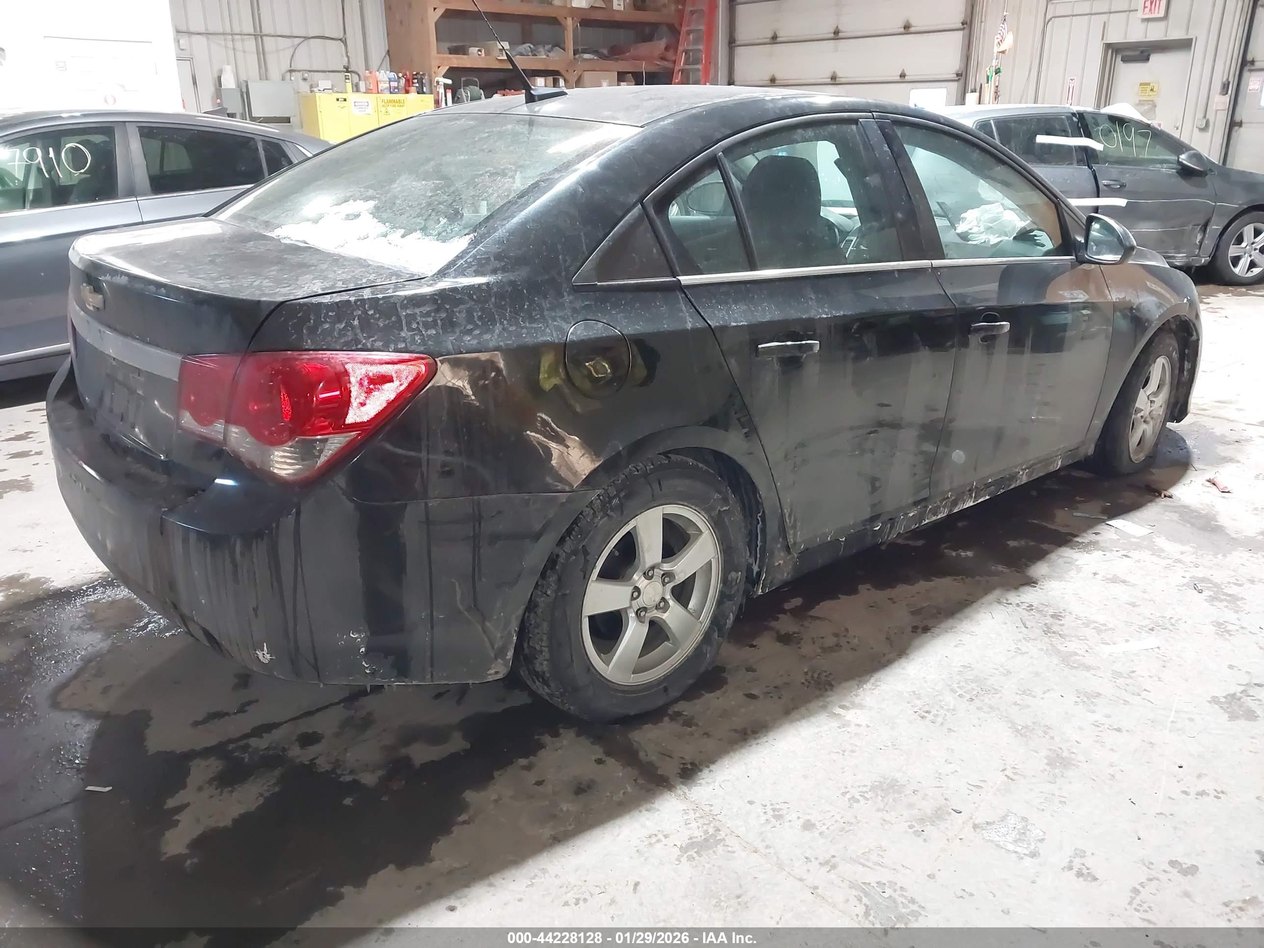 CHEVROLET CRUZE image 4