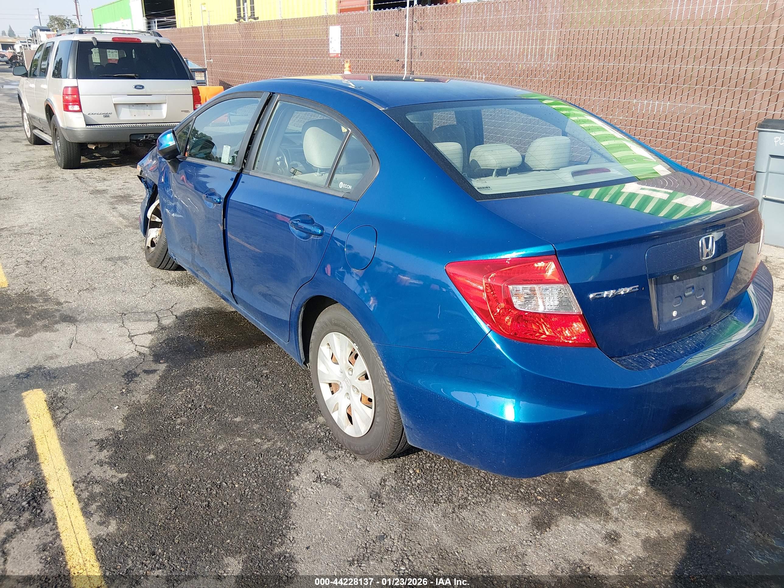 HONDA CIVIC image 3
