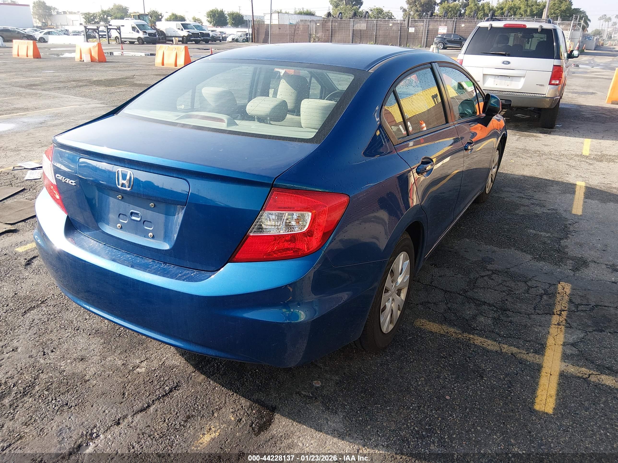 HONDA CIVIC image 4
