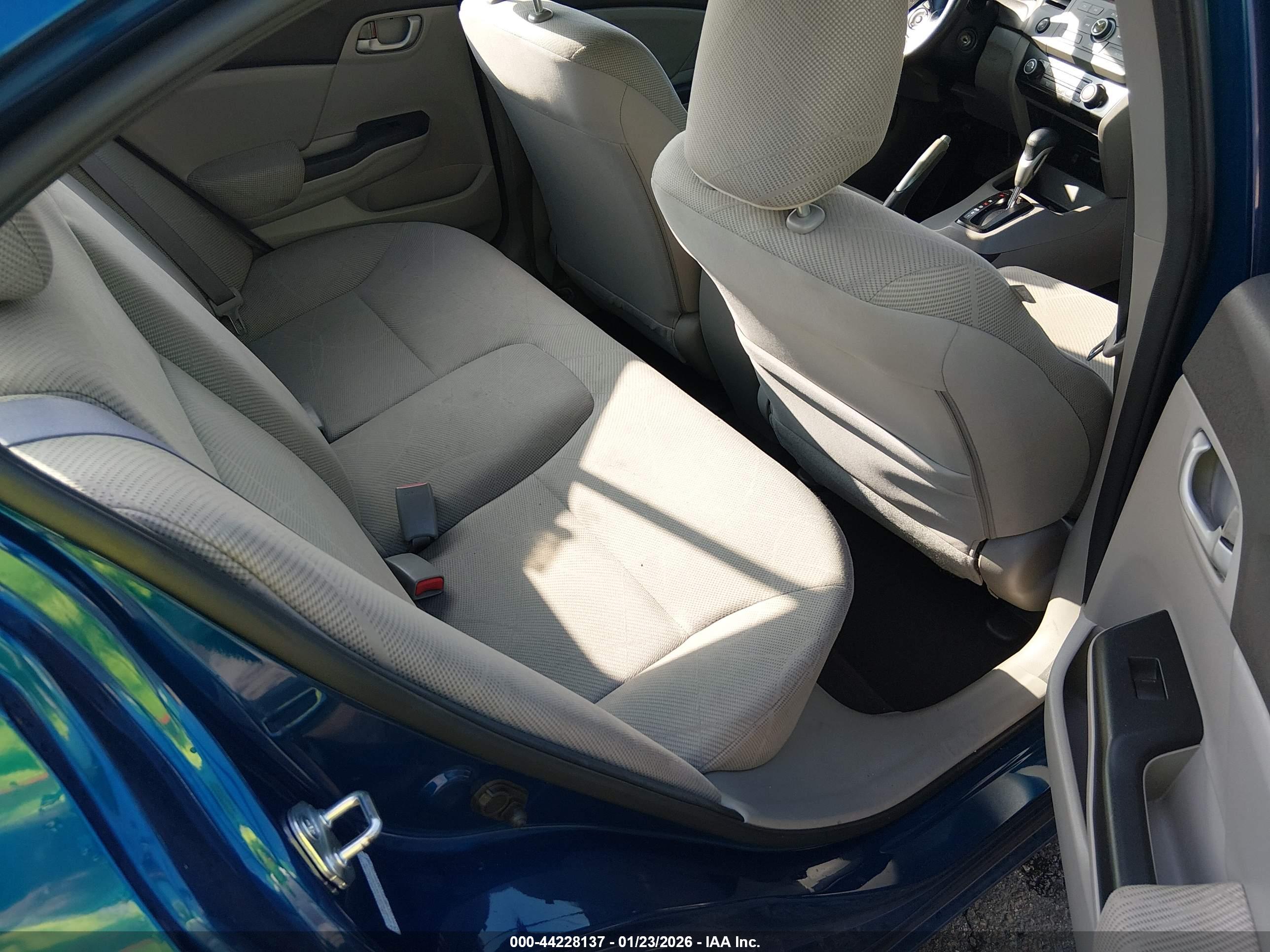 HONDA CIVIC image 8