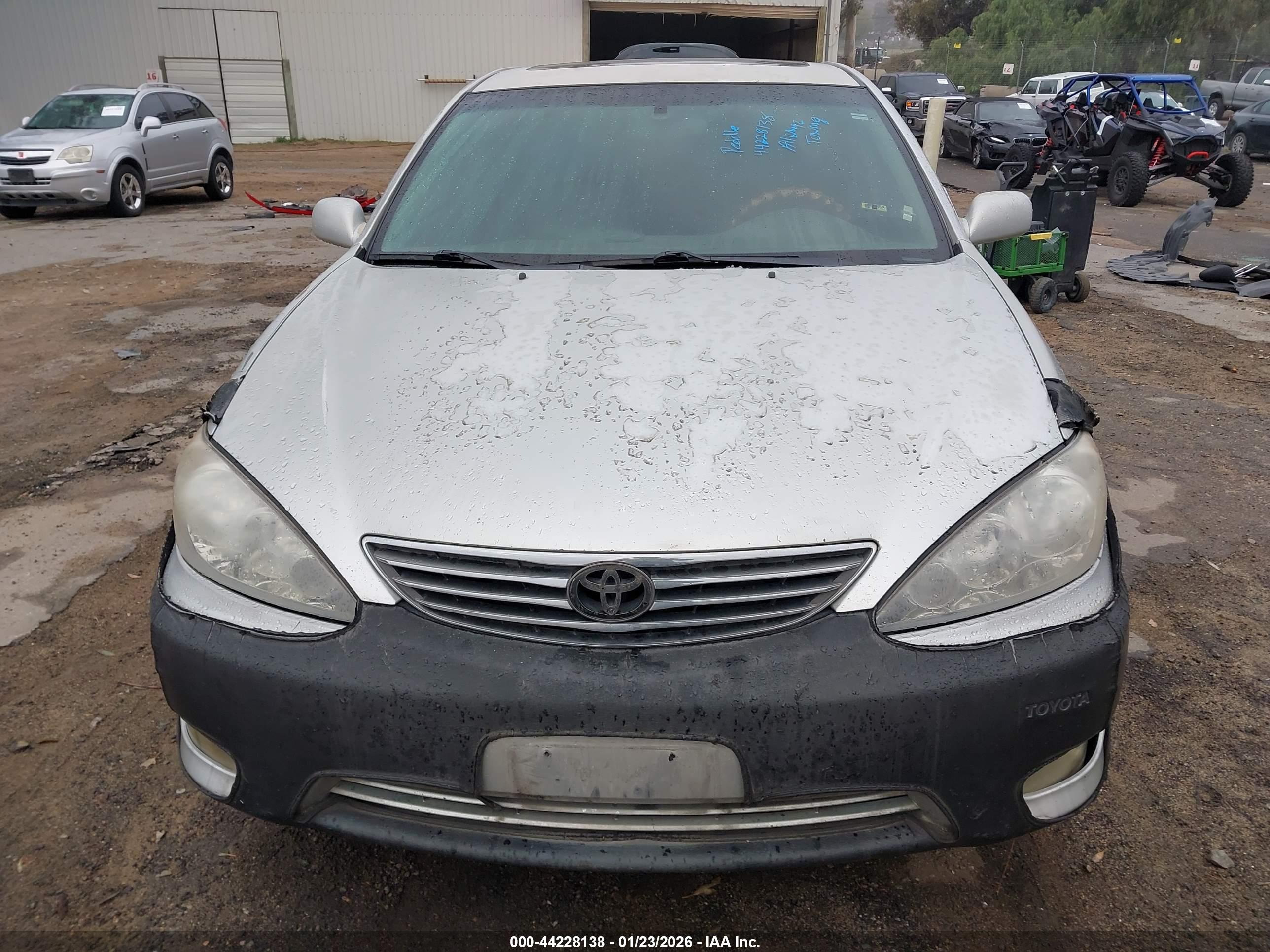 TOYOTA CAMRY image 6
