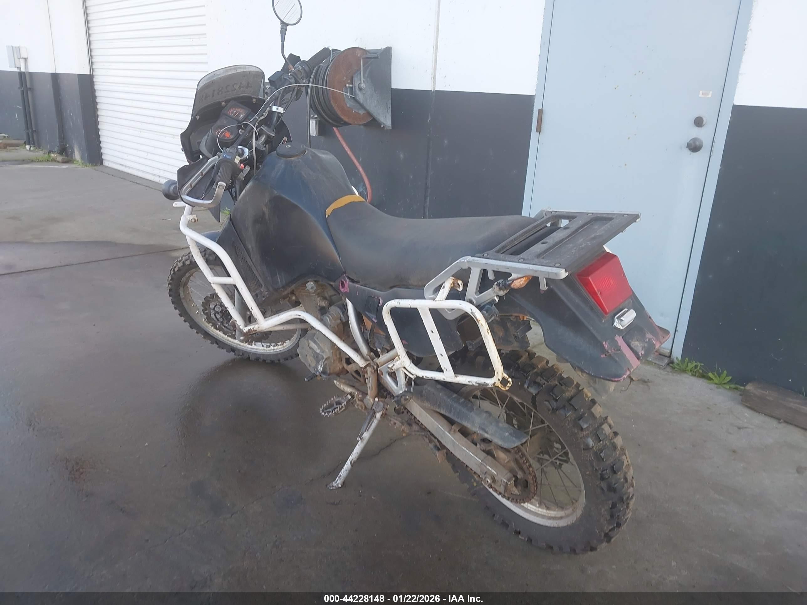 KAWASAKI KL650 image 3