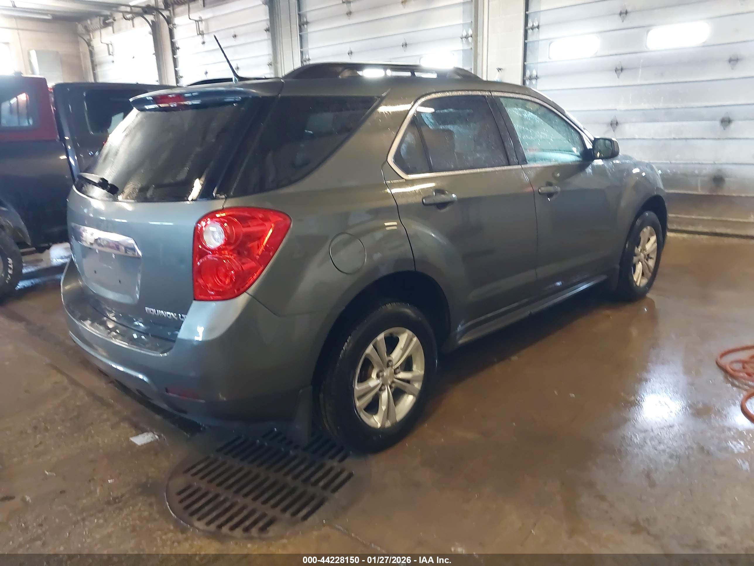 CHEVROLET EQUINOX image 4
