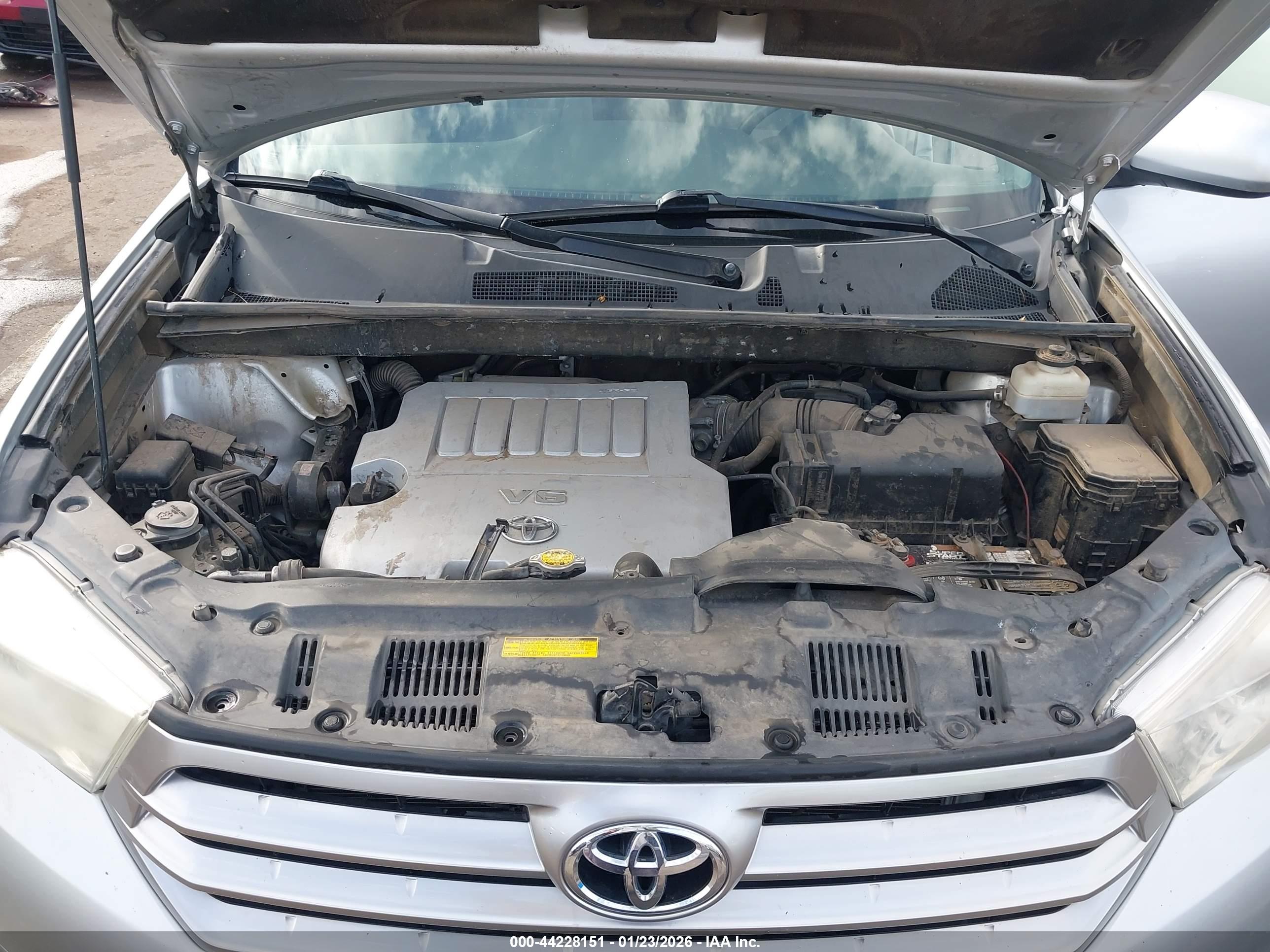 TOYOTA HIGHLANDER image 10