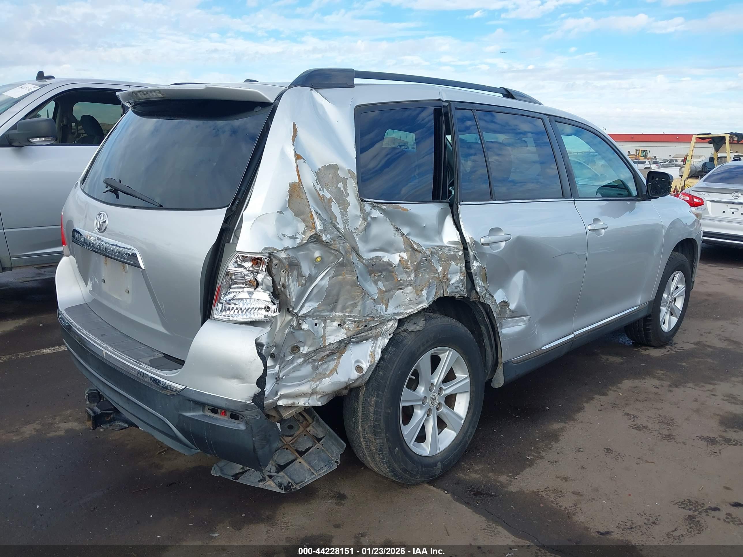 TOYOTA HIGHLANDER image 4
