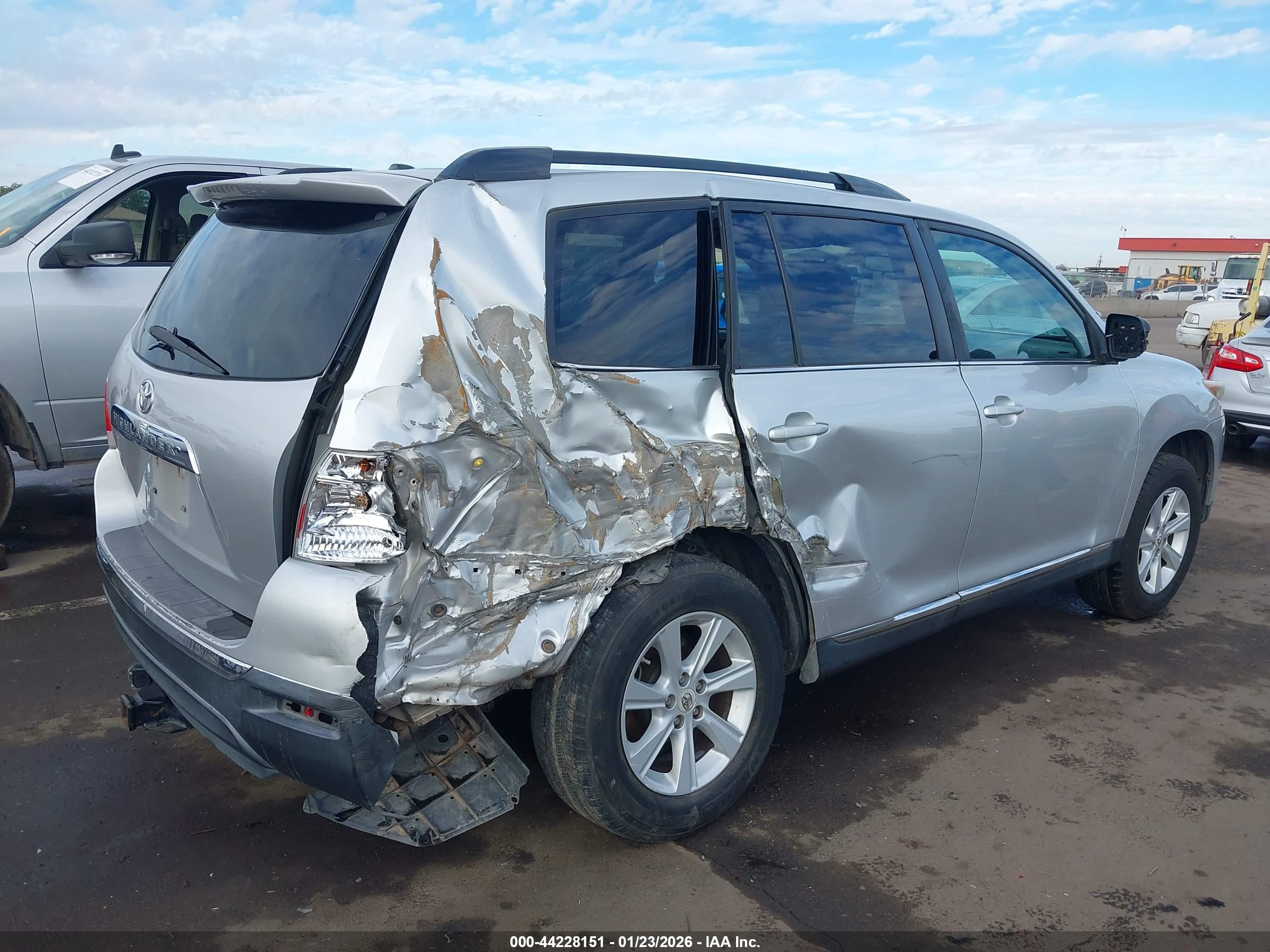 TOYOTA HIGHLANDER image 6