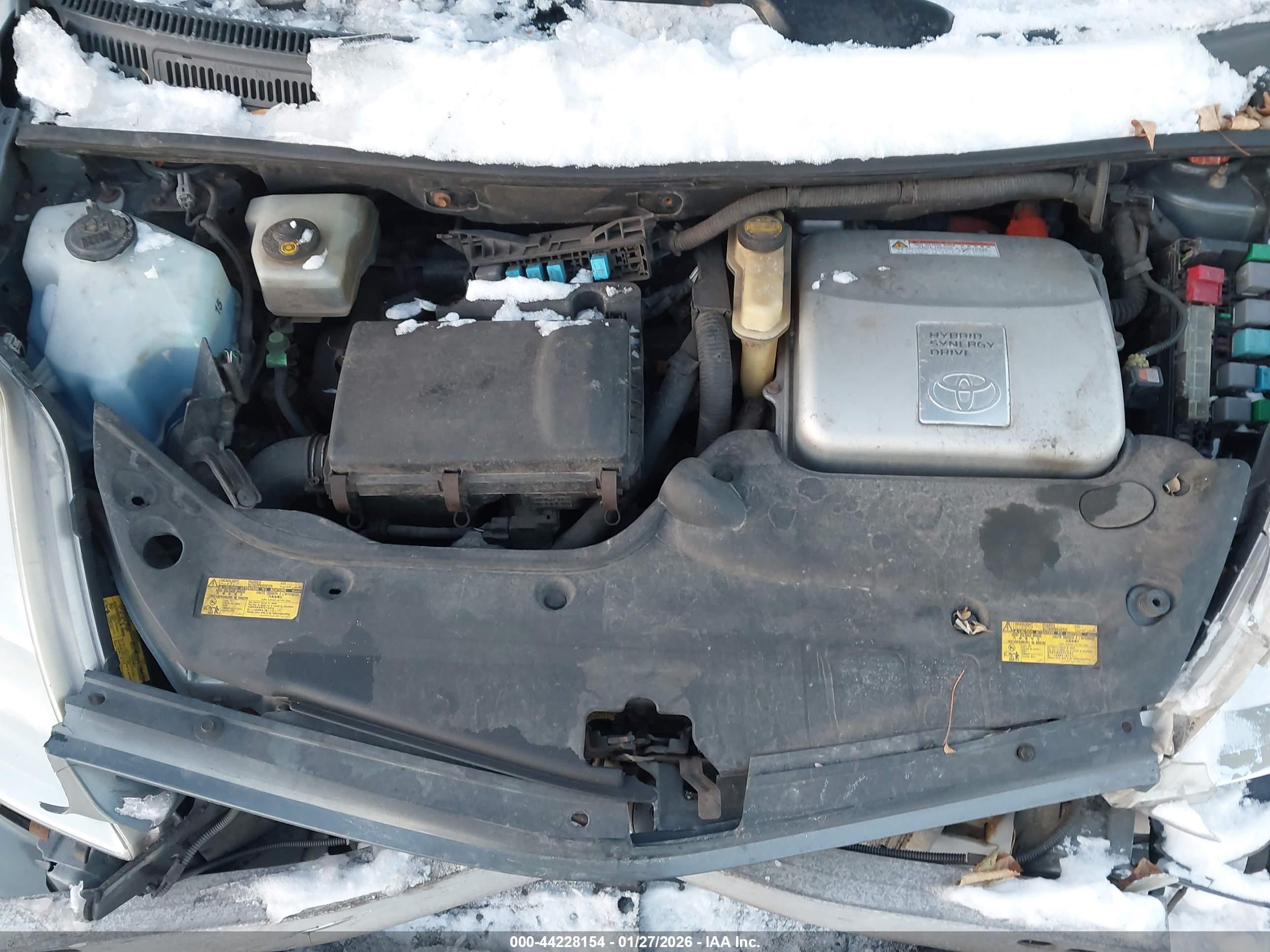 TOYOTA PRIUS image 10