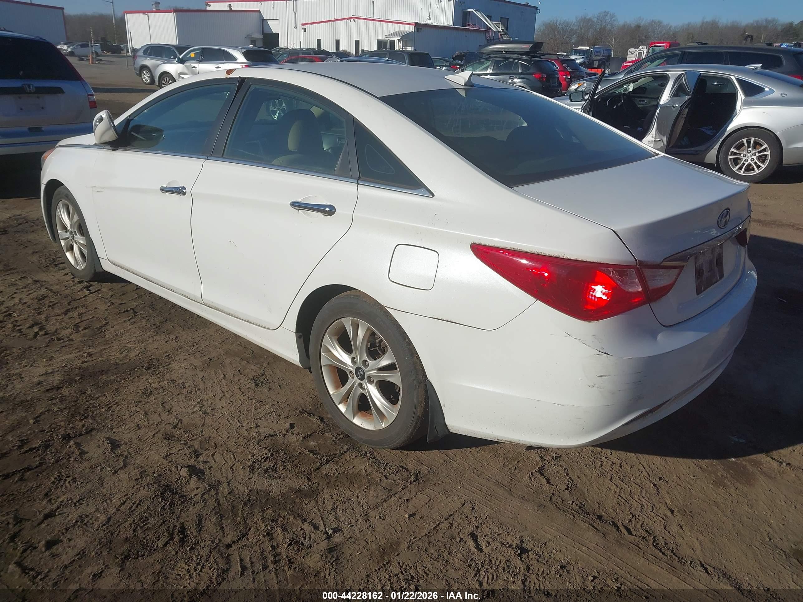 HYUNDAI SONATA image 3