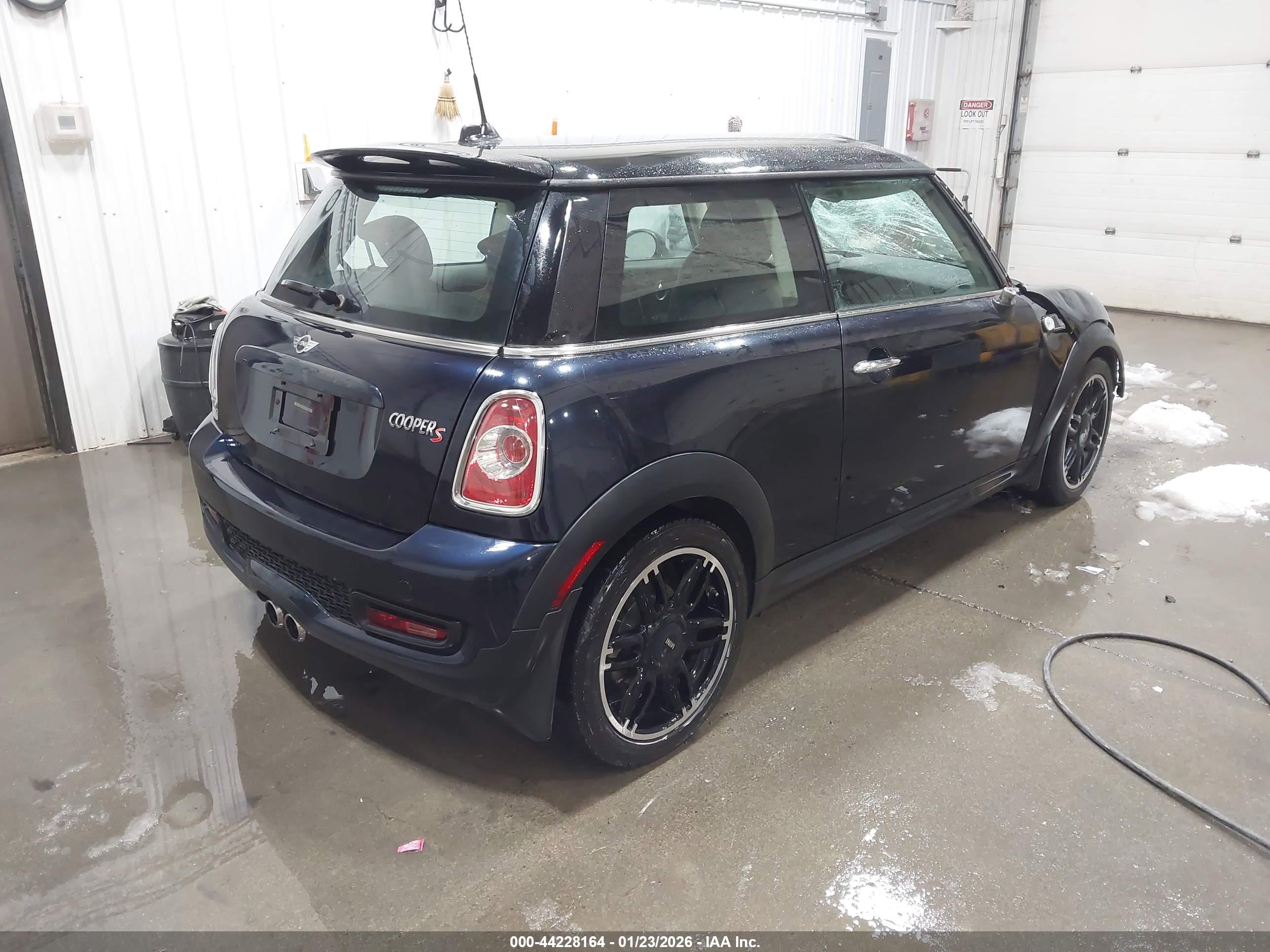 MINI HARDTOP image 4