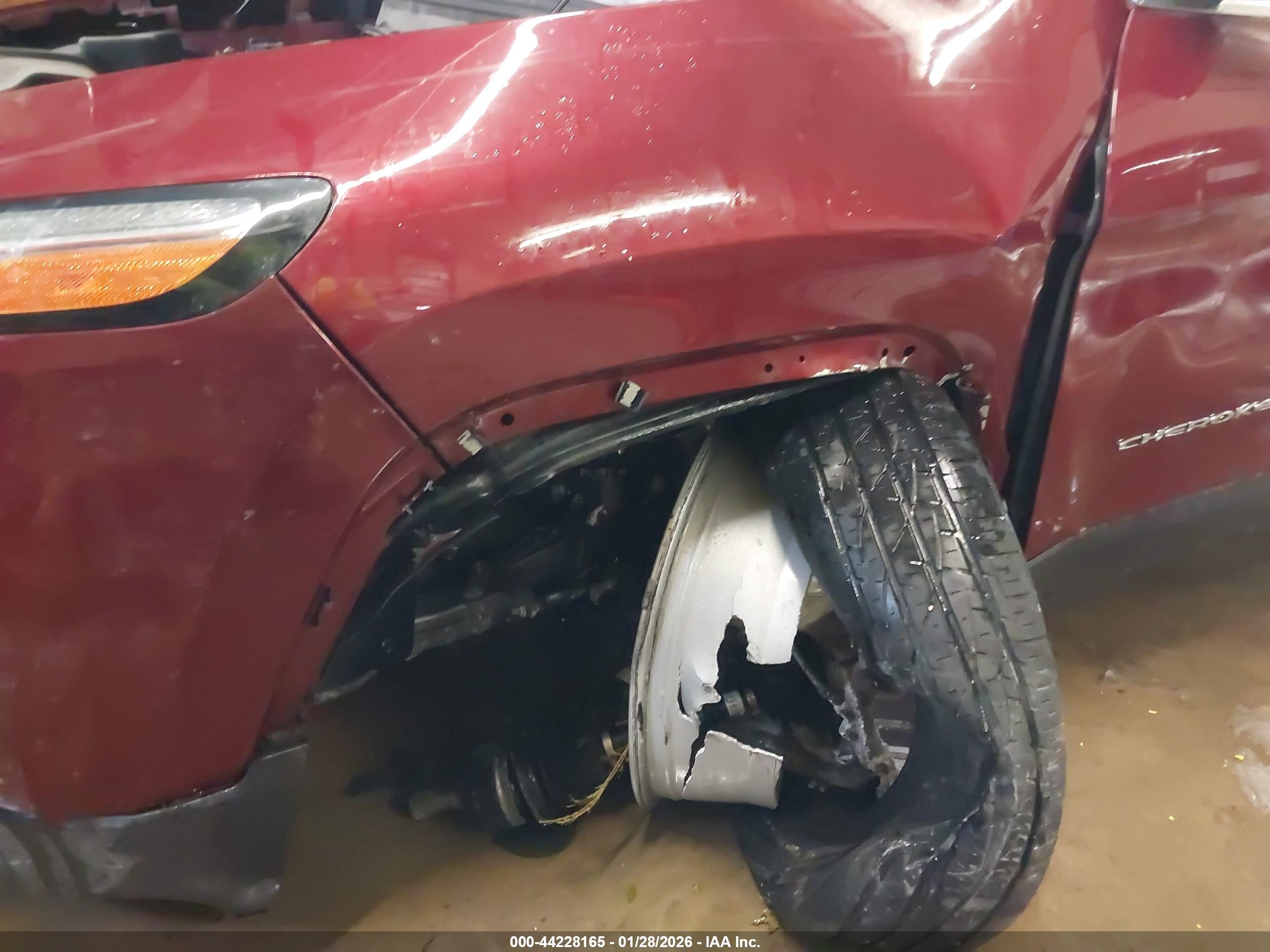 JEEP CHEROKEE image 6