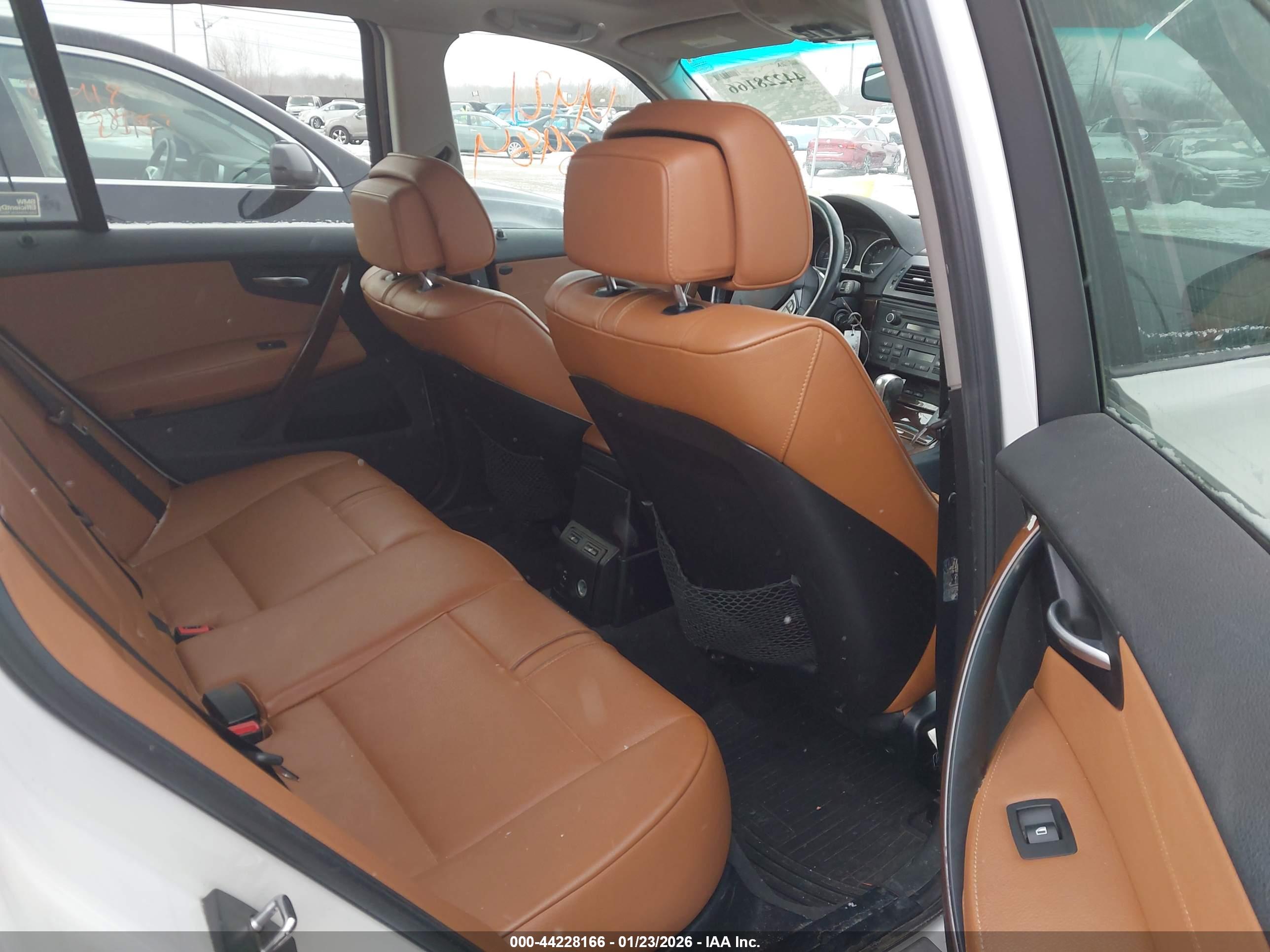 BMW X3 image 8