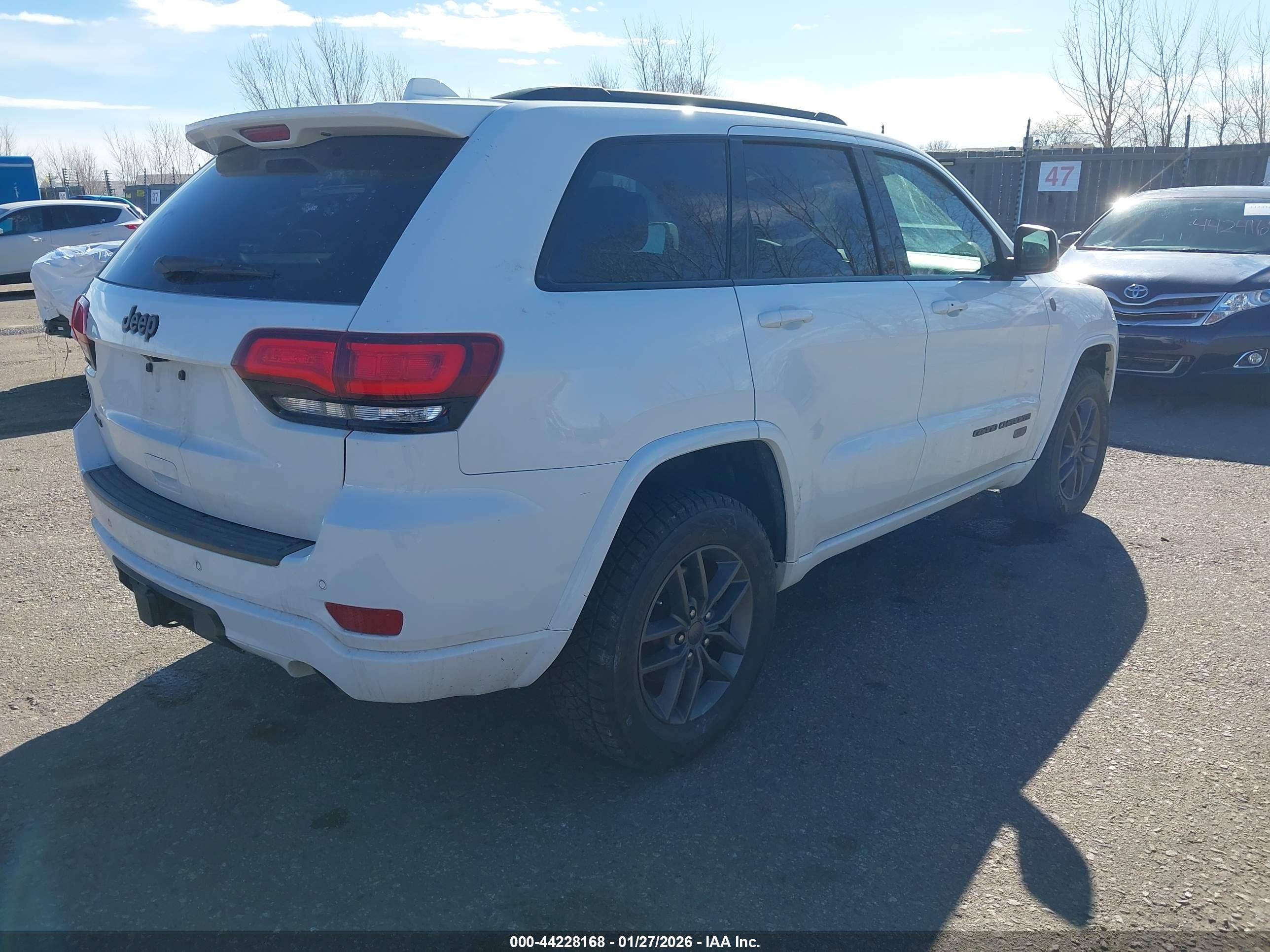 JEEP GRAND image 4