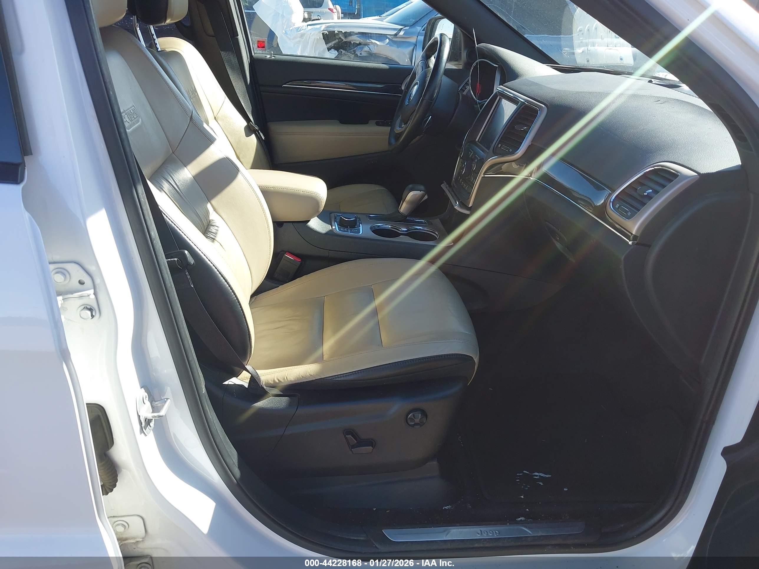 JEEP GRAND image 5