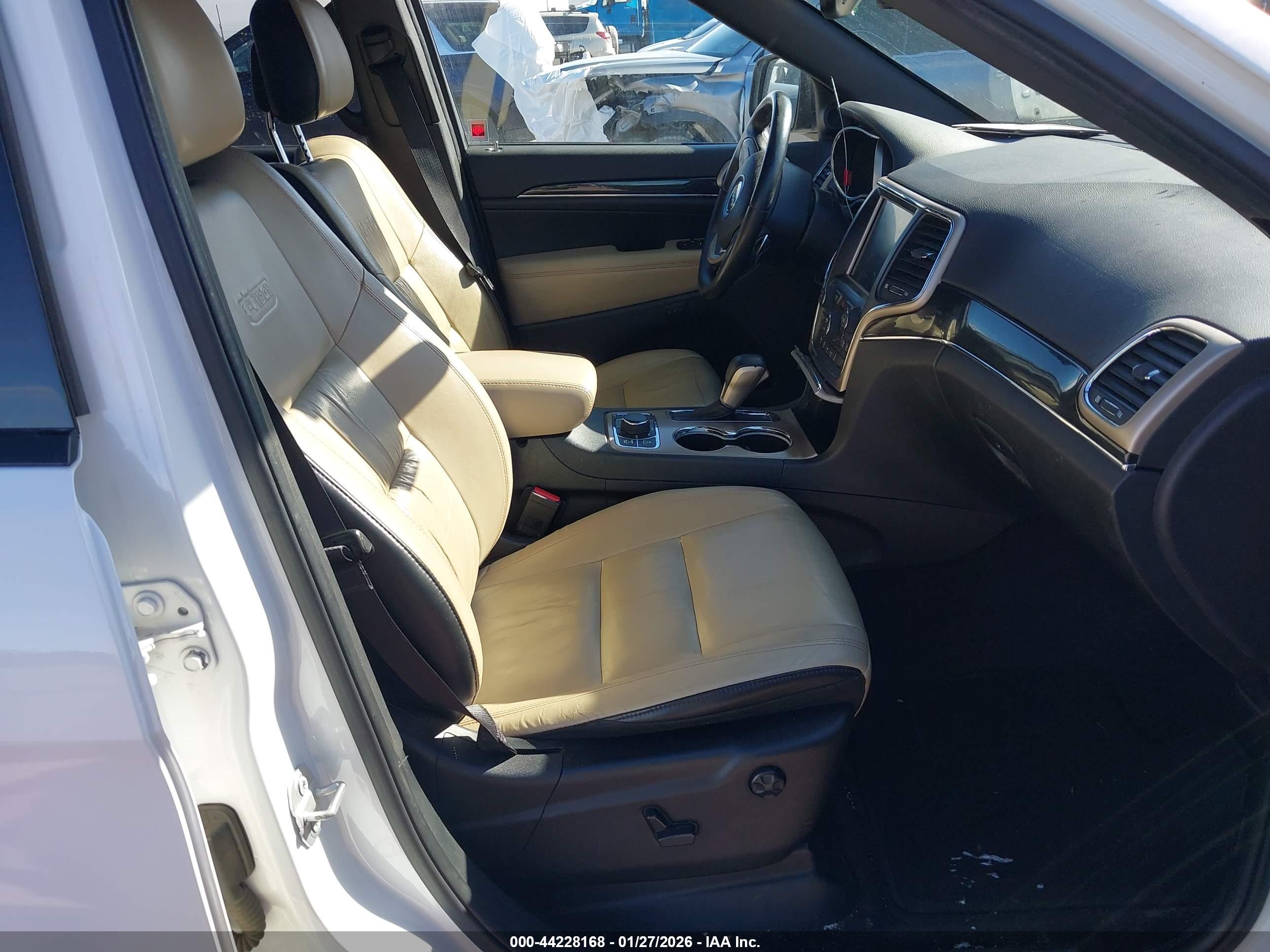 JEEP GRAND image 8
