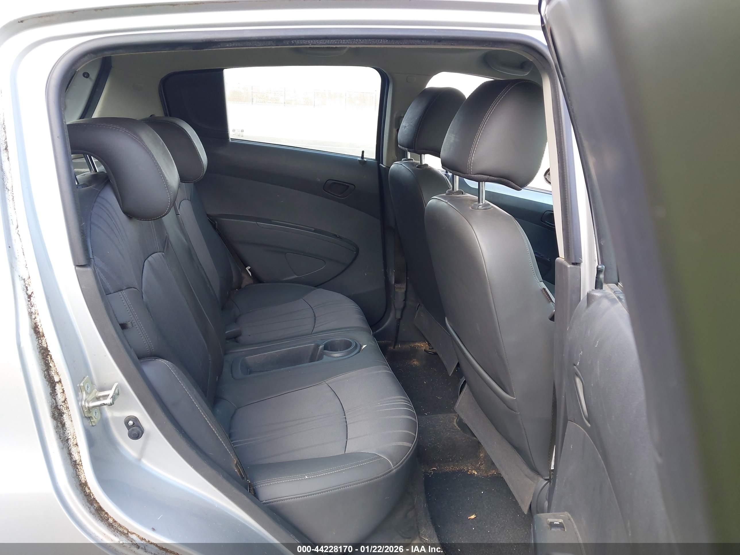 CHEVROLET SPARK image 8
