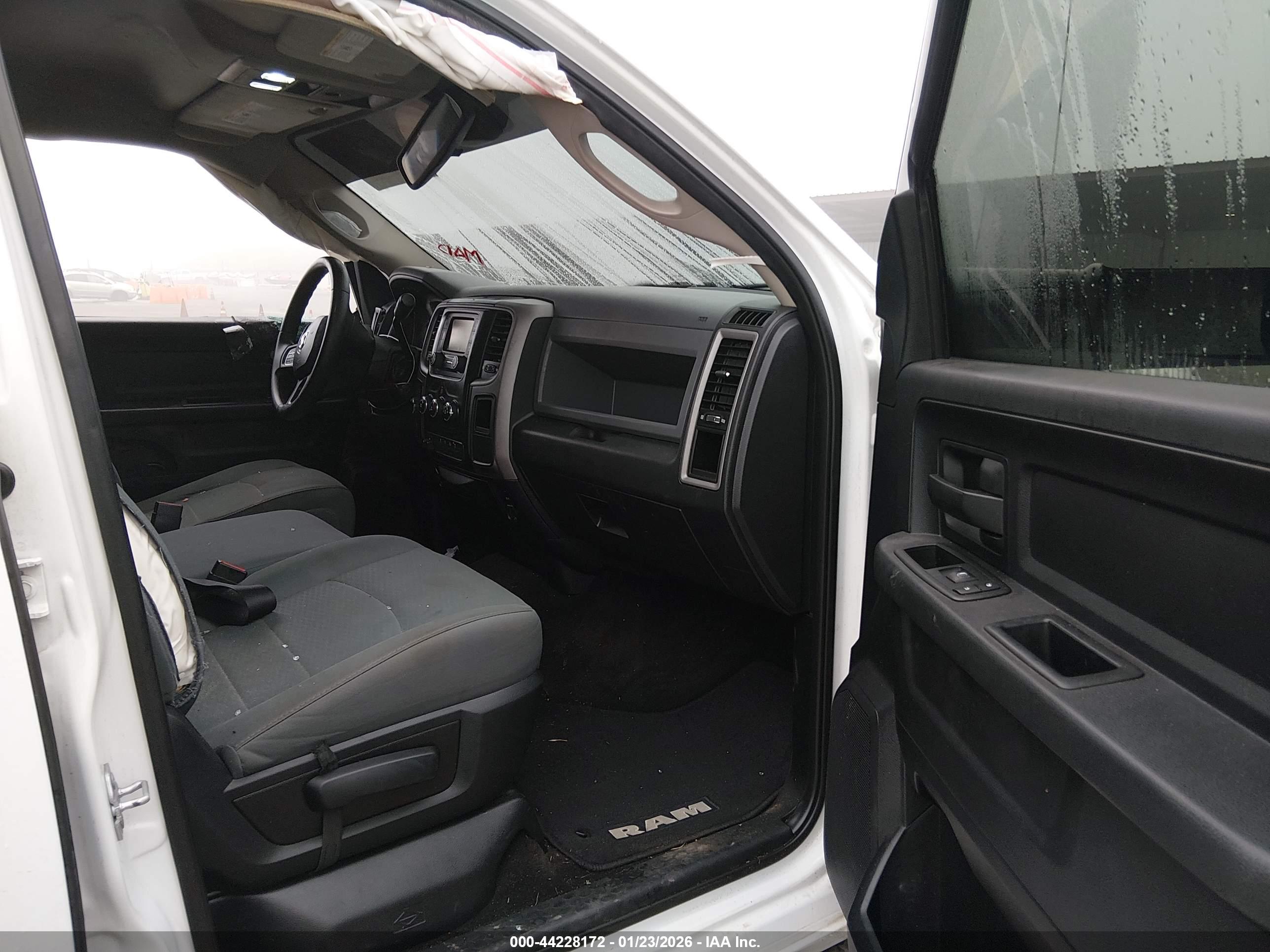 RAM 2500 image 5