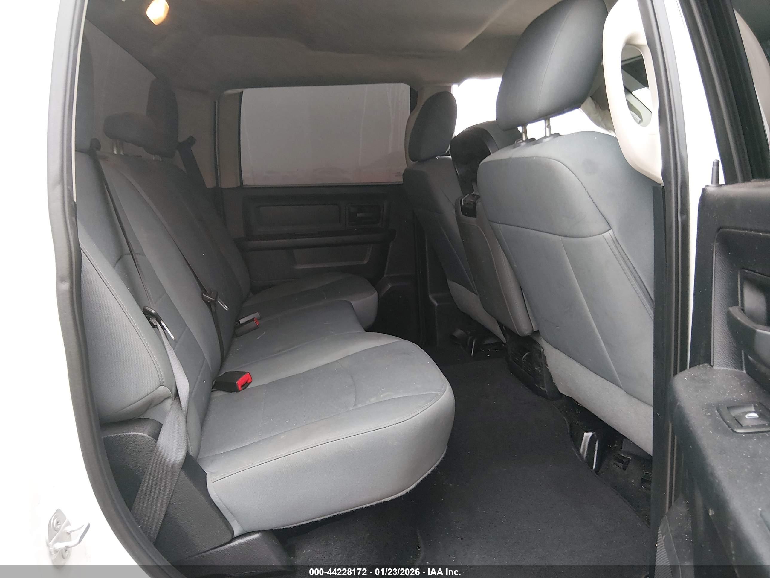 RAM 2500 image 8