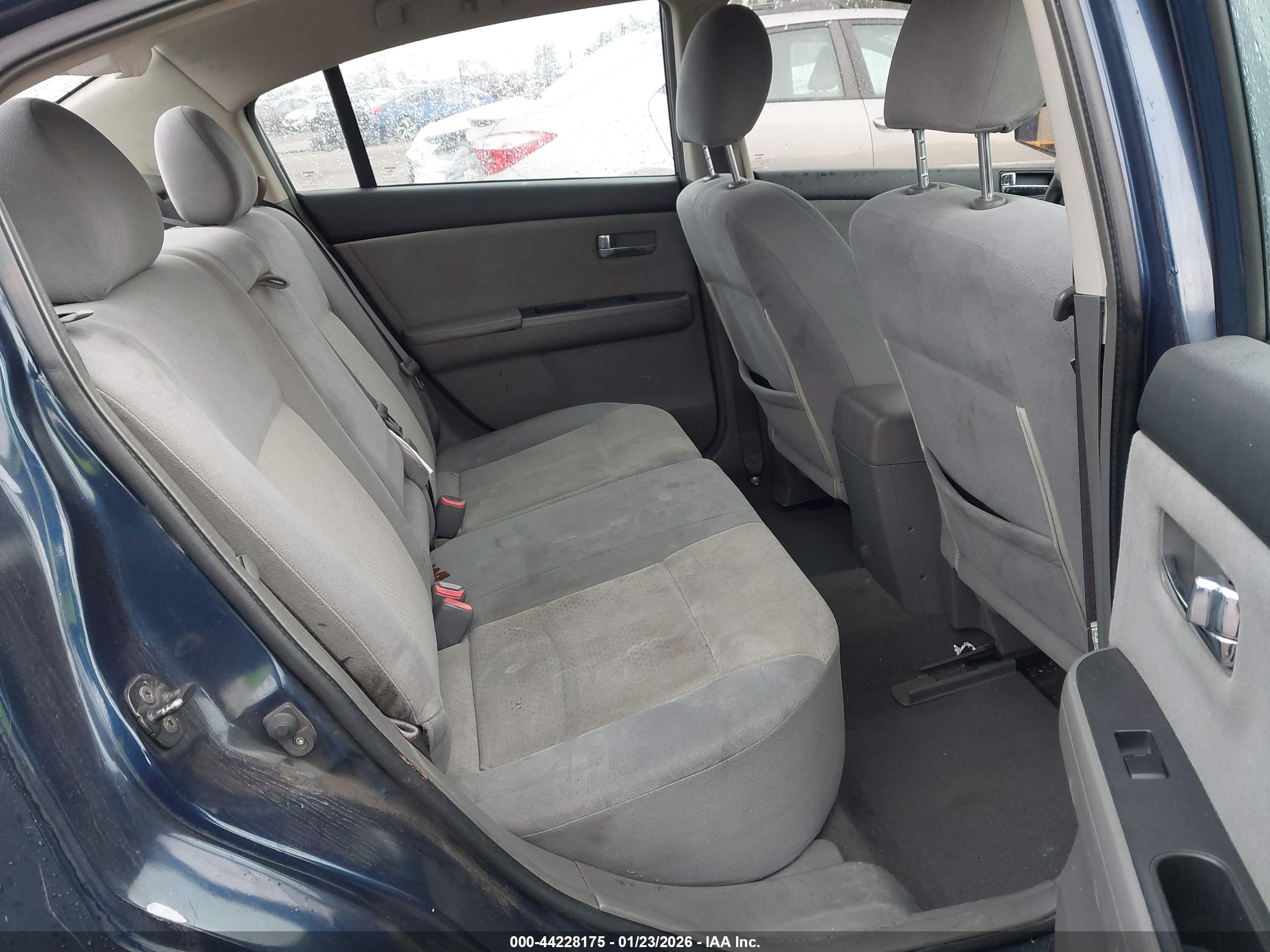 NISSAN SENTRA image 8