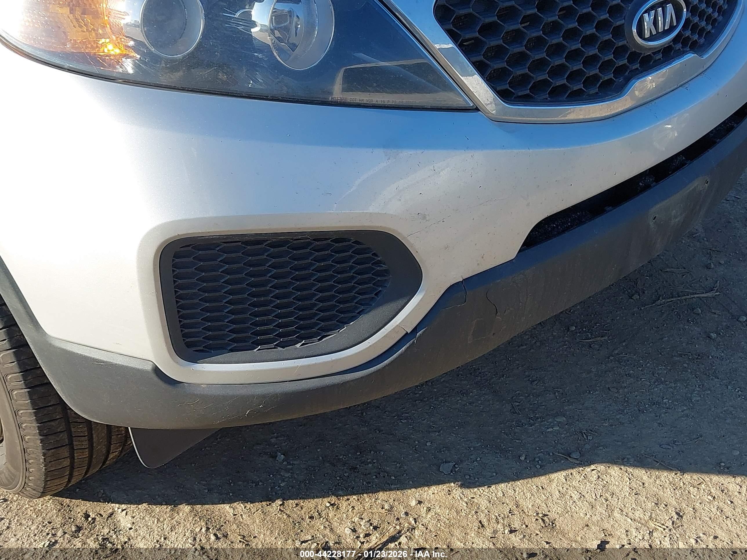 KIA SORENTO image 6
