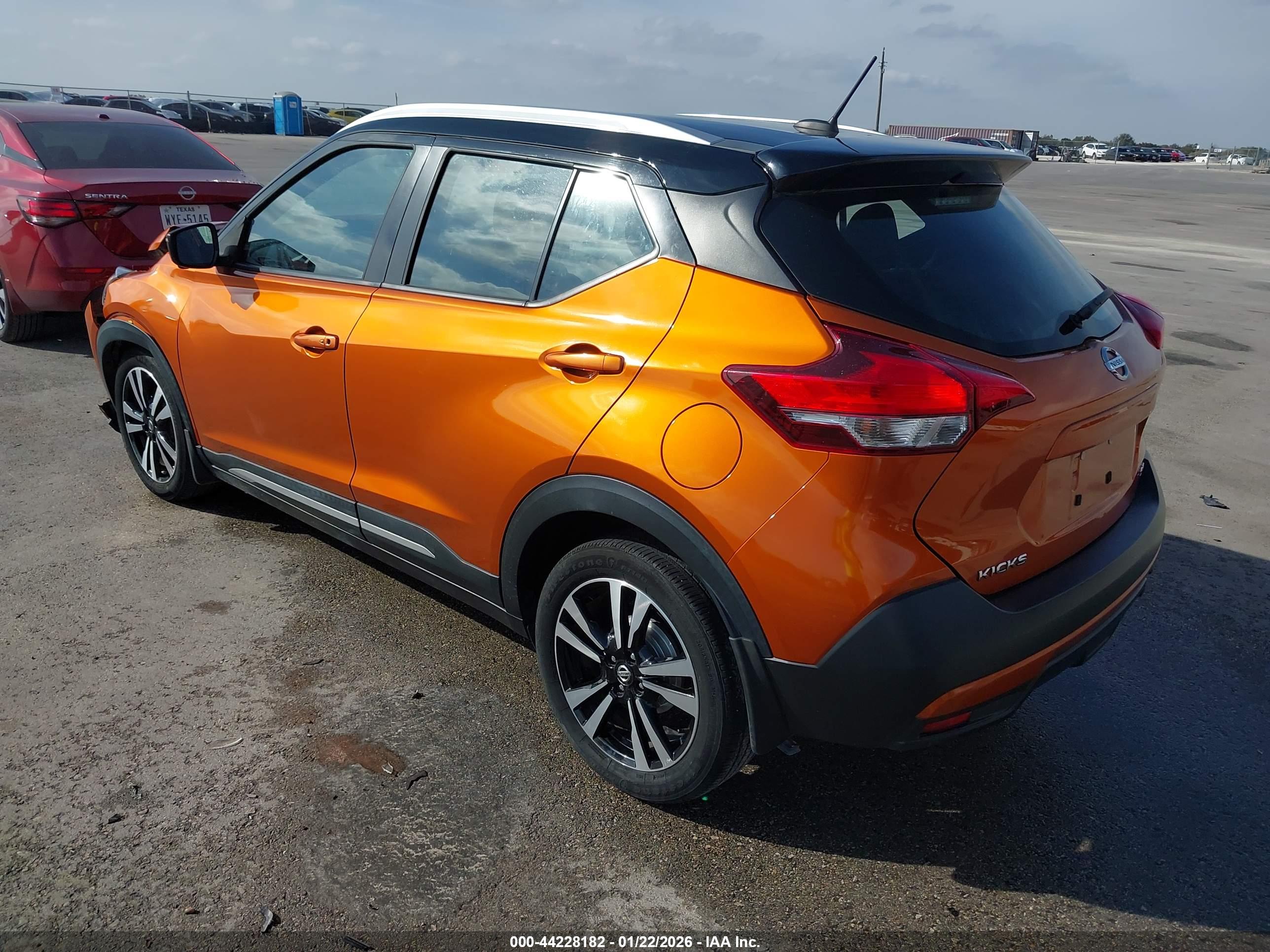 NISSAN KICKS image 3