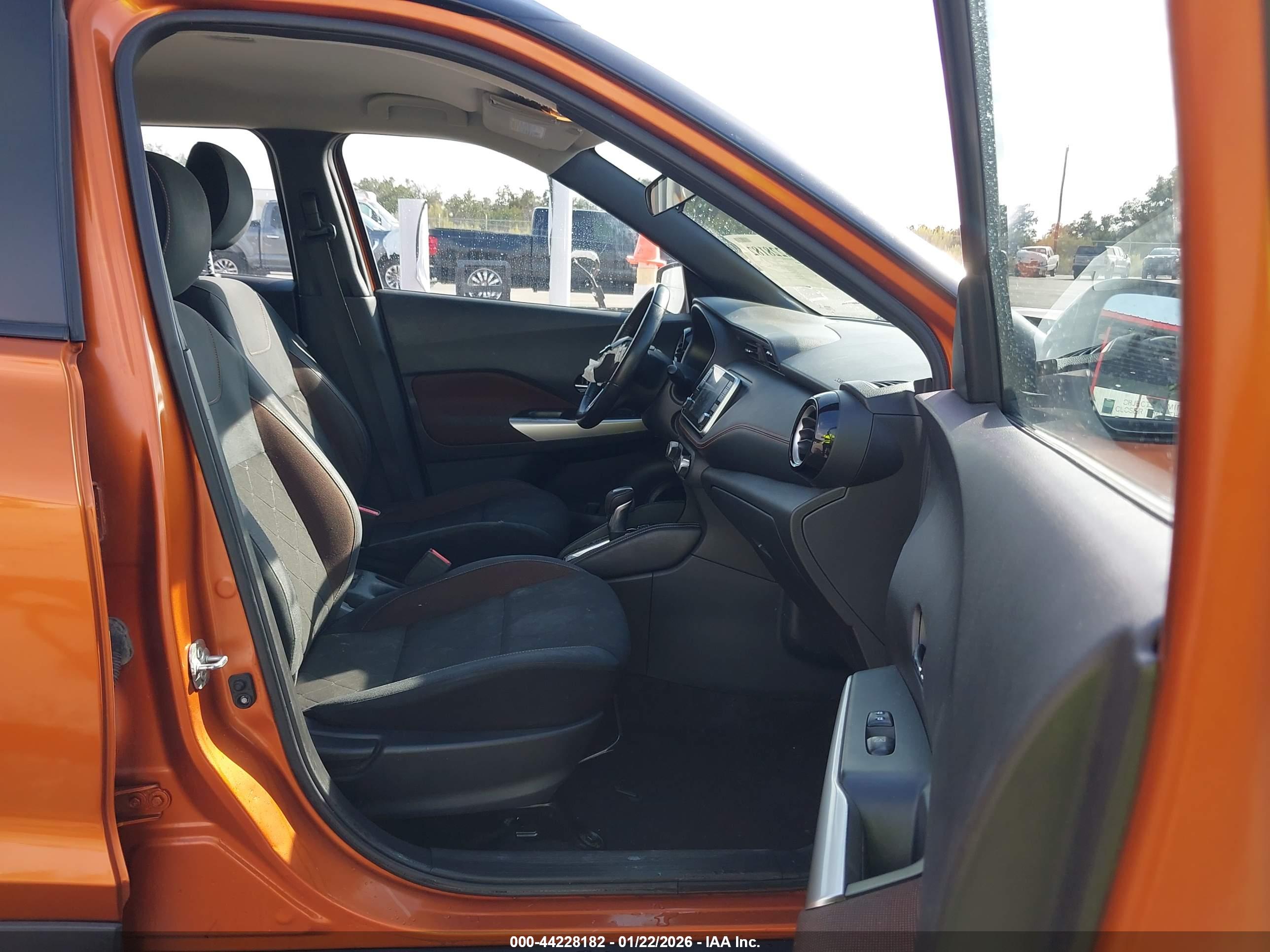 NISSAN KICKS image 5
