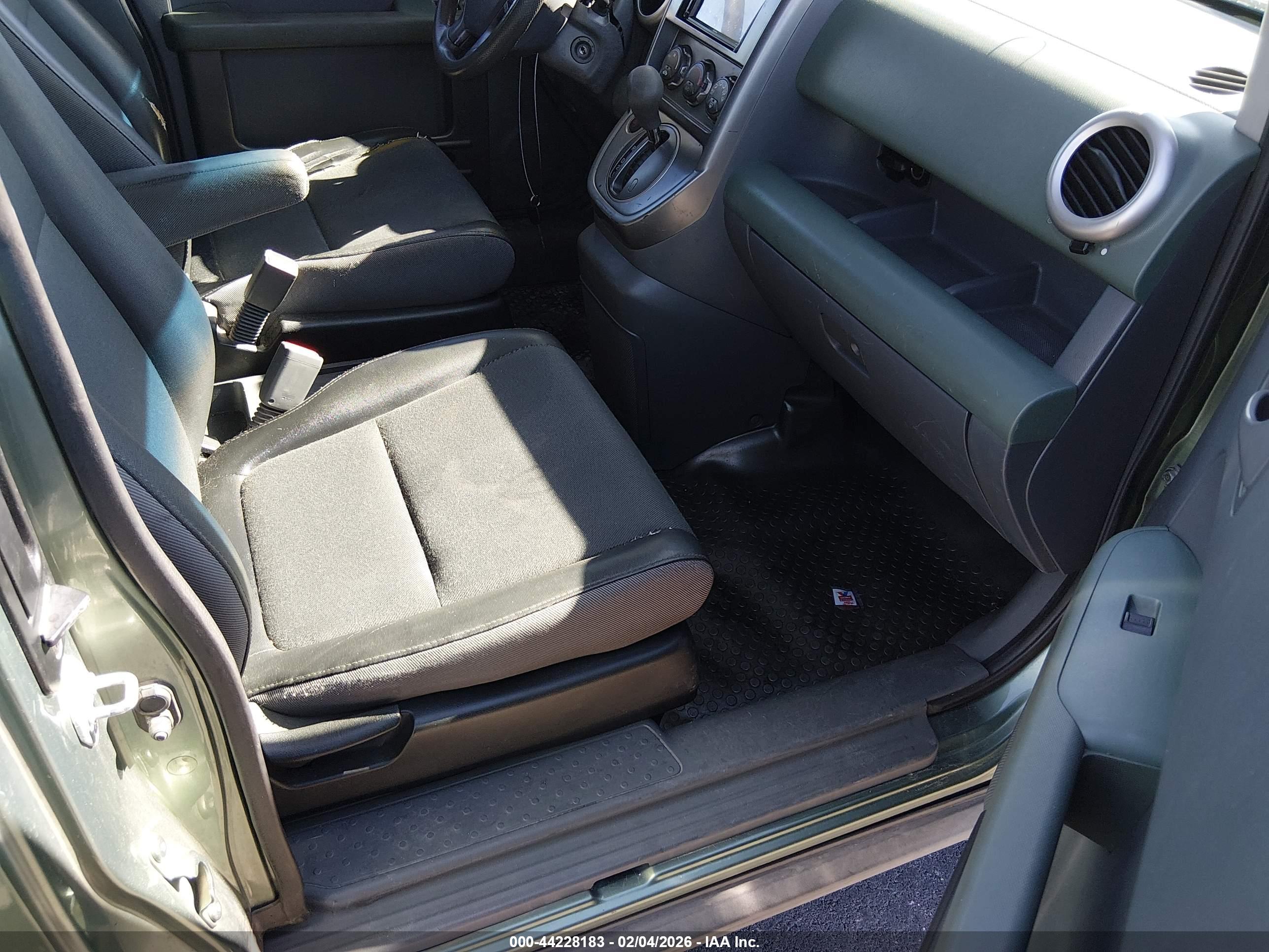HONDA ELEMENT image 5
