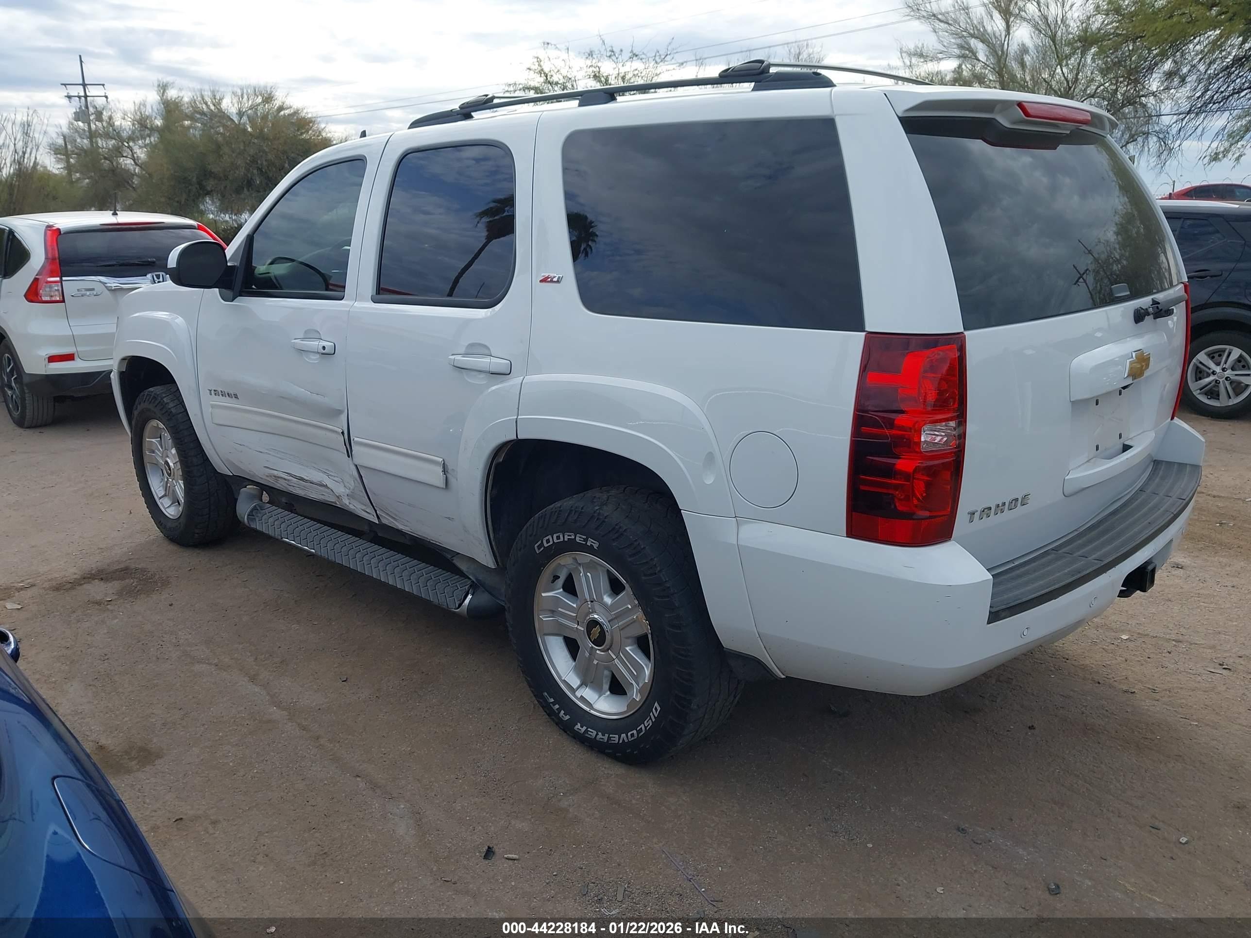 CHEVROLET TAHOE image 3