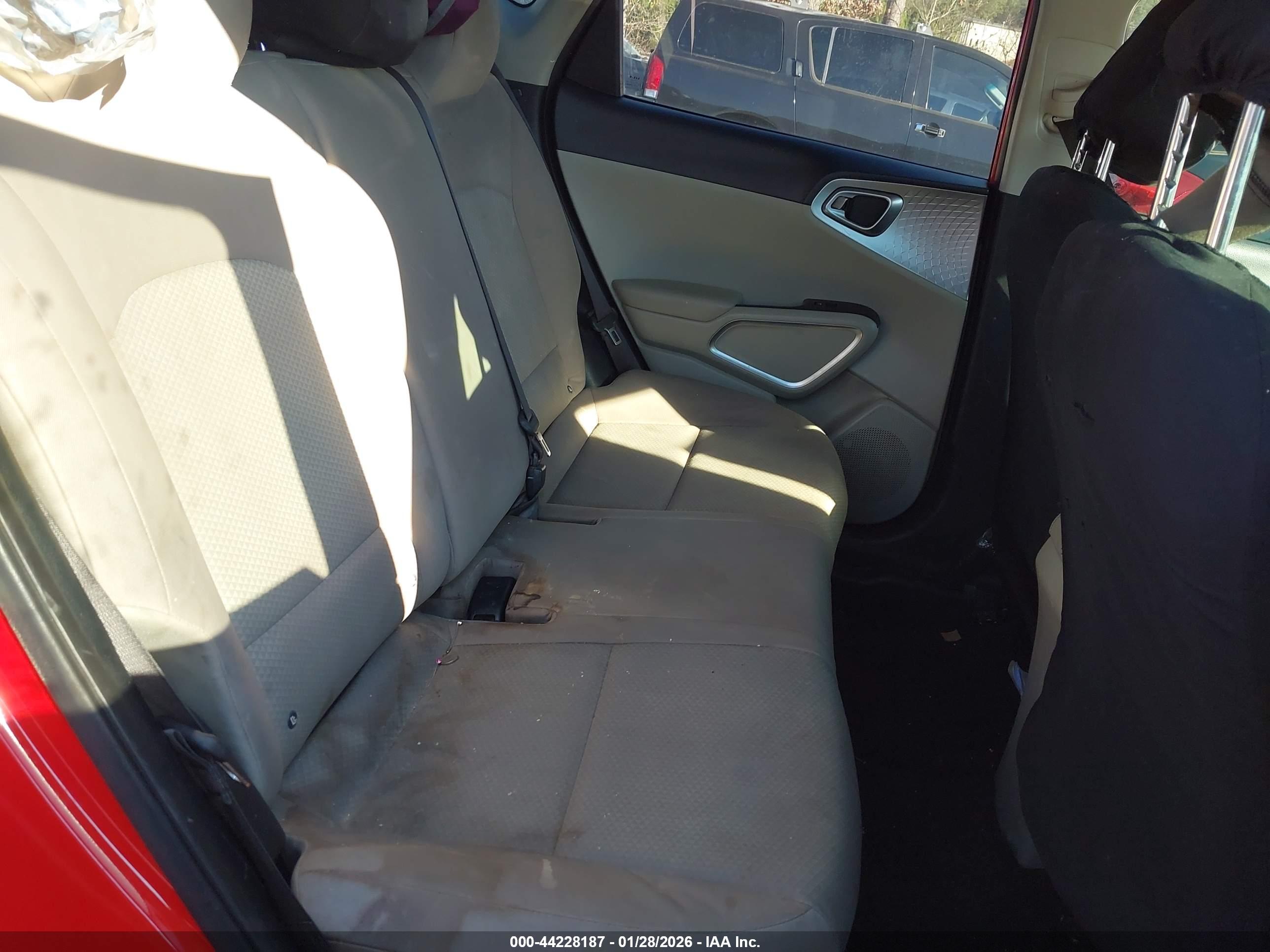 KIA SOUL image 8