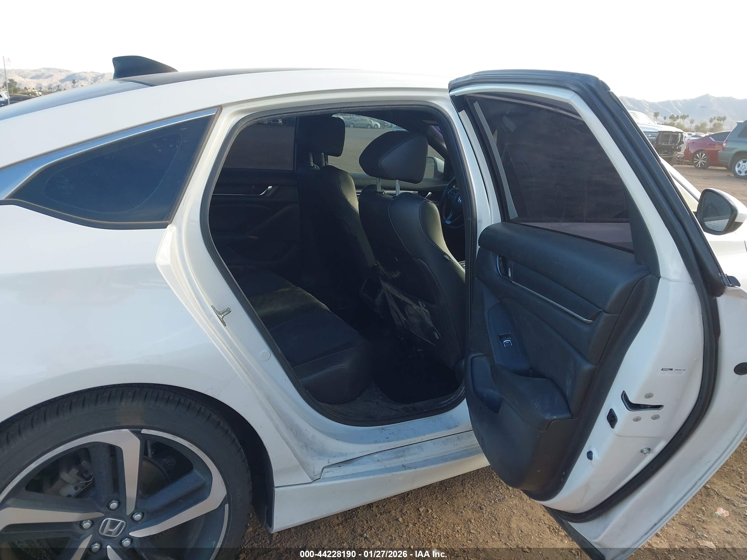 HONDA ACCORD image 8