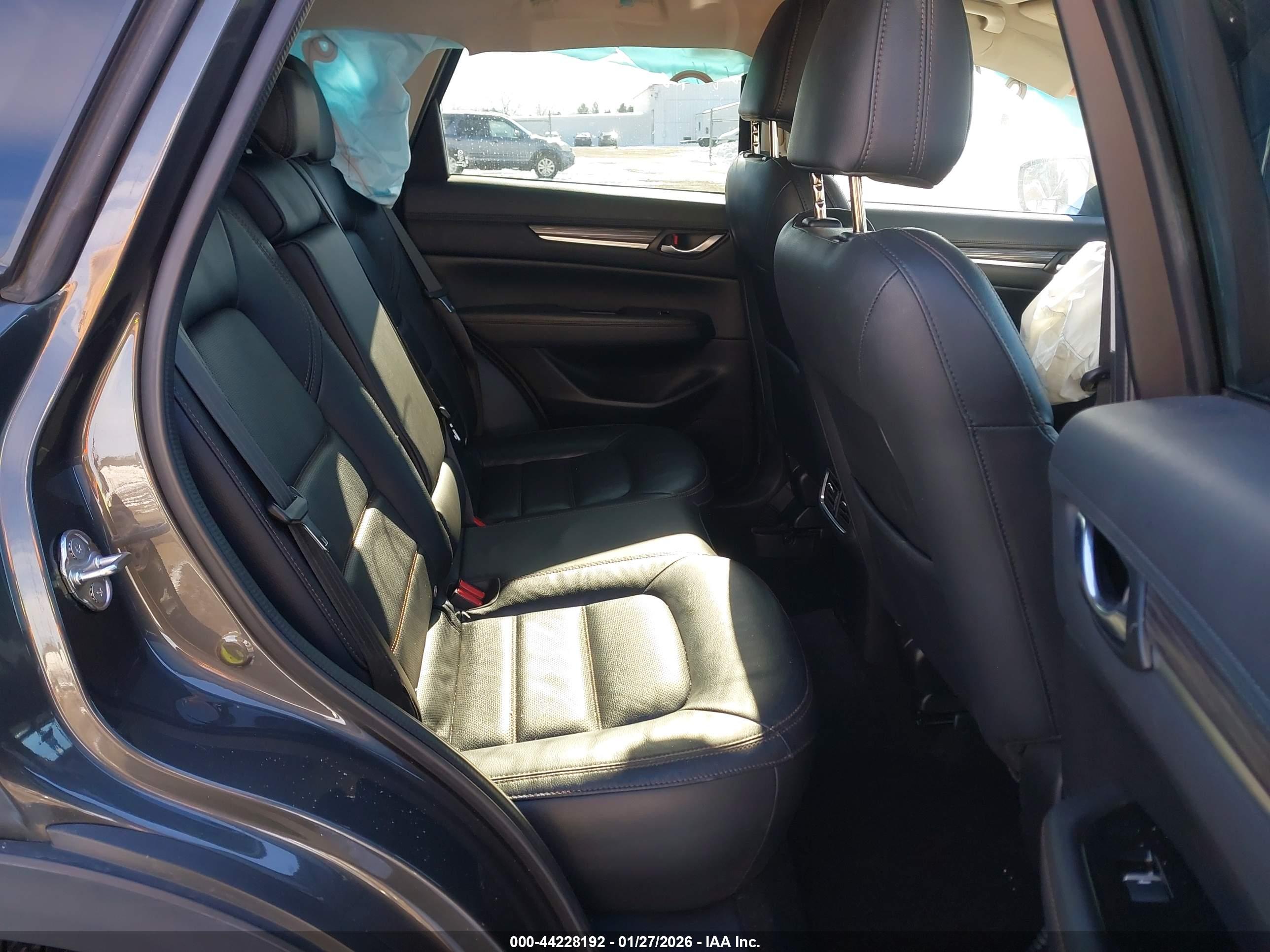 MAZDA CX-5 image 8
