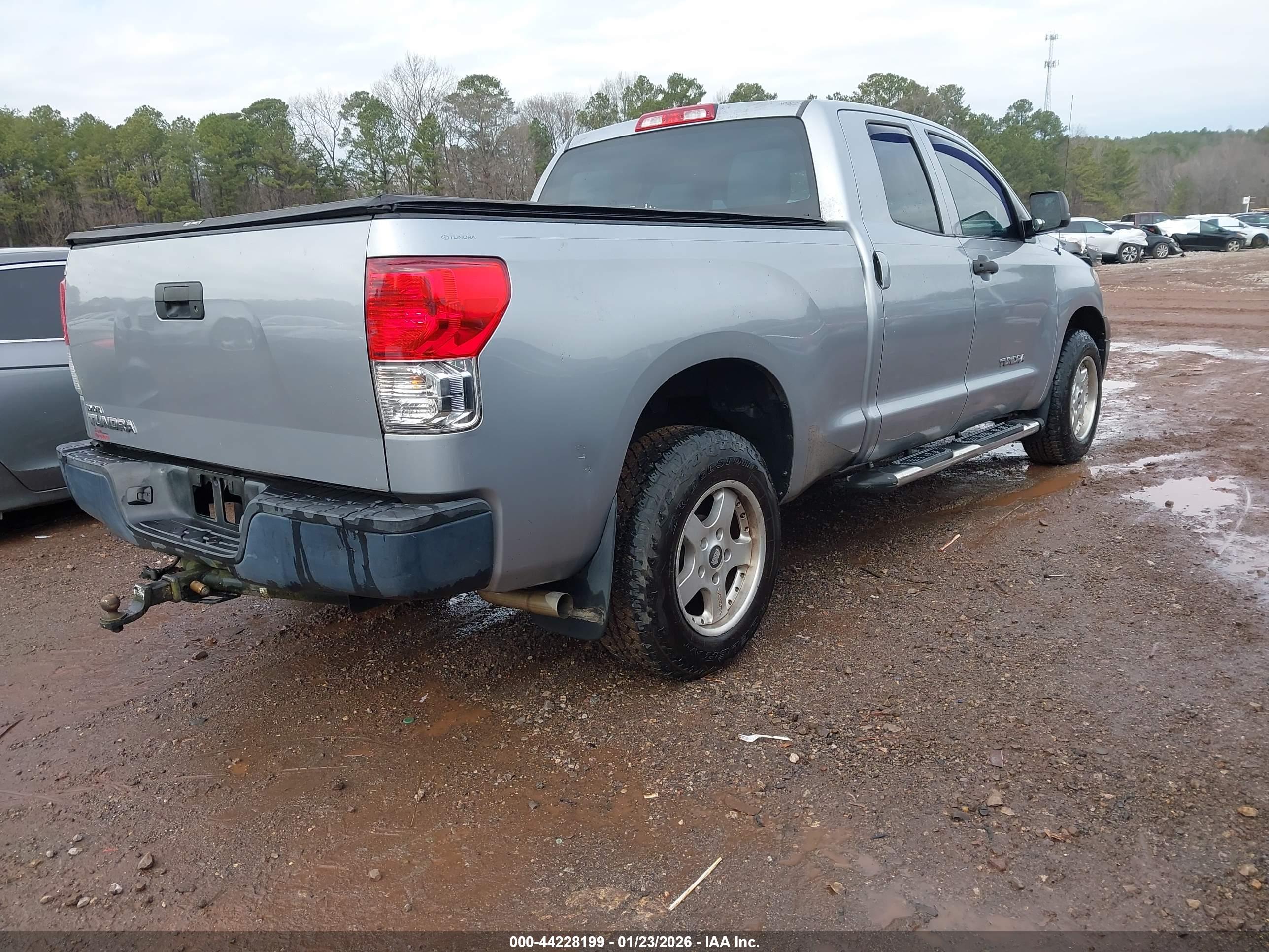 TOYOTA TUNDRA image 4