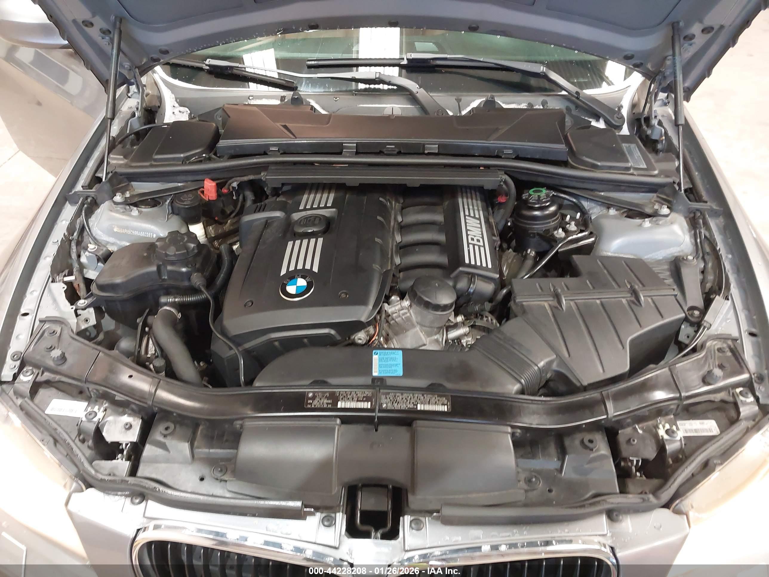 BMW 328I image 10