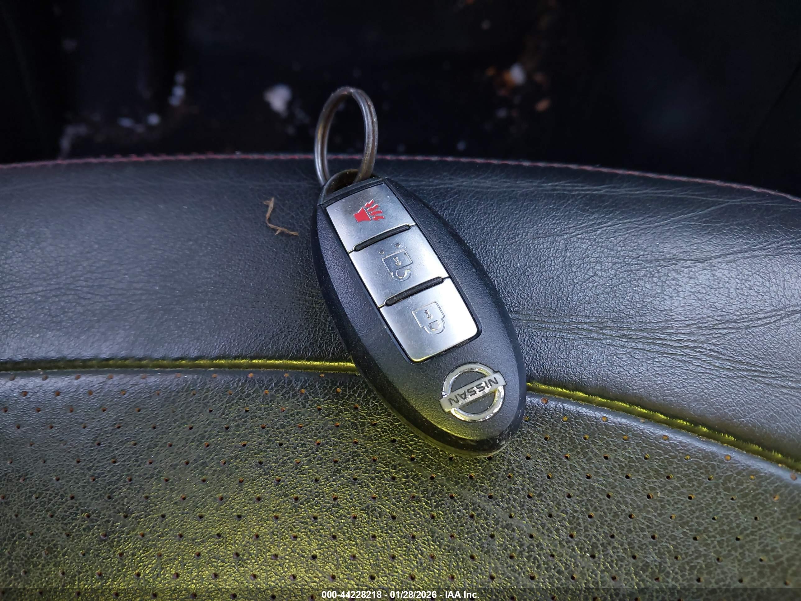 NISSAN ROGUE image 11