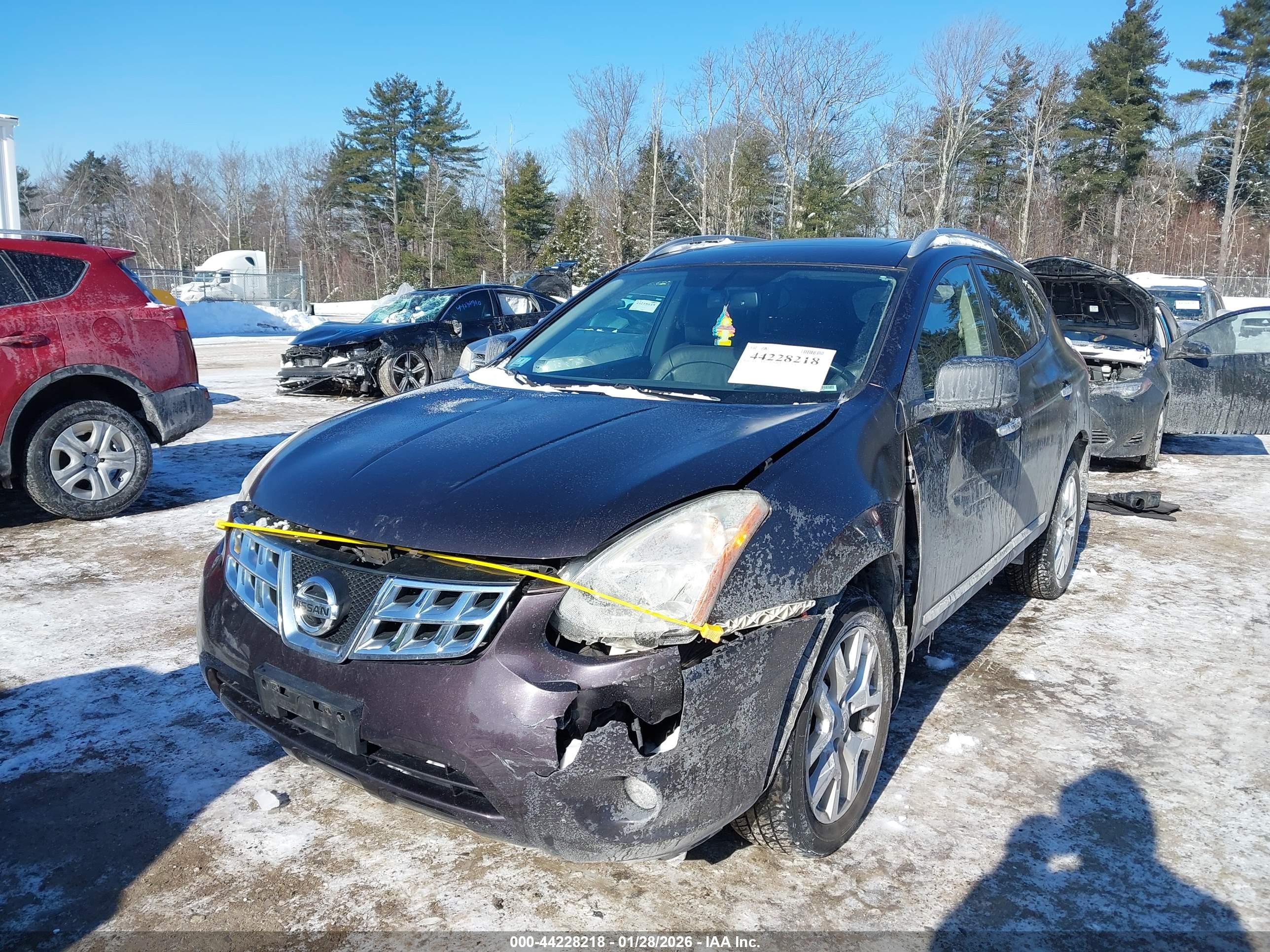 NISSAN ROGUE image 2