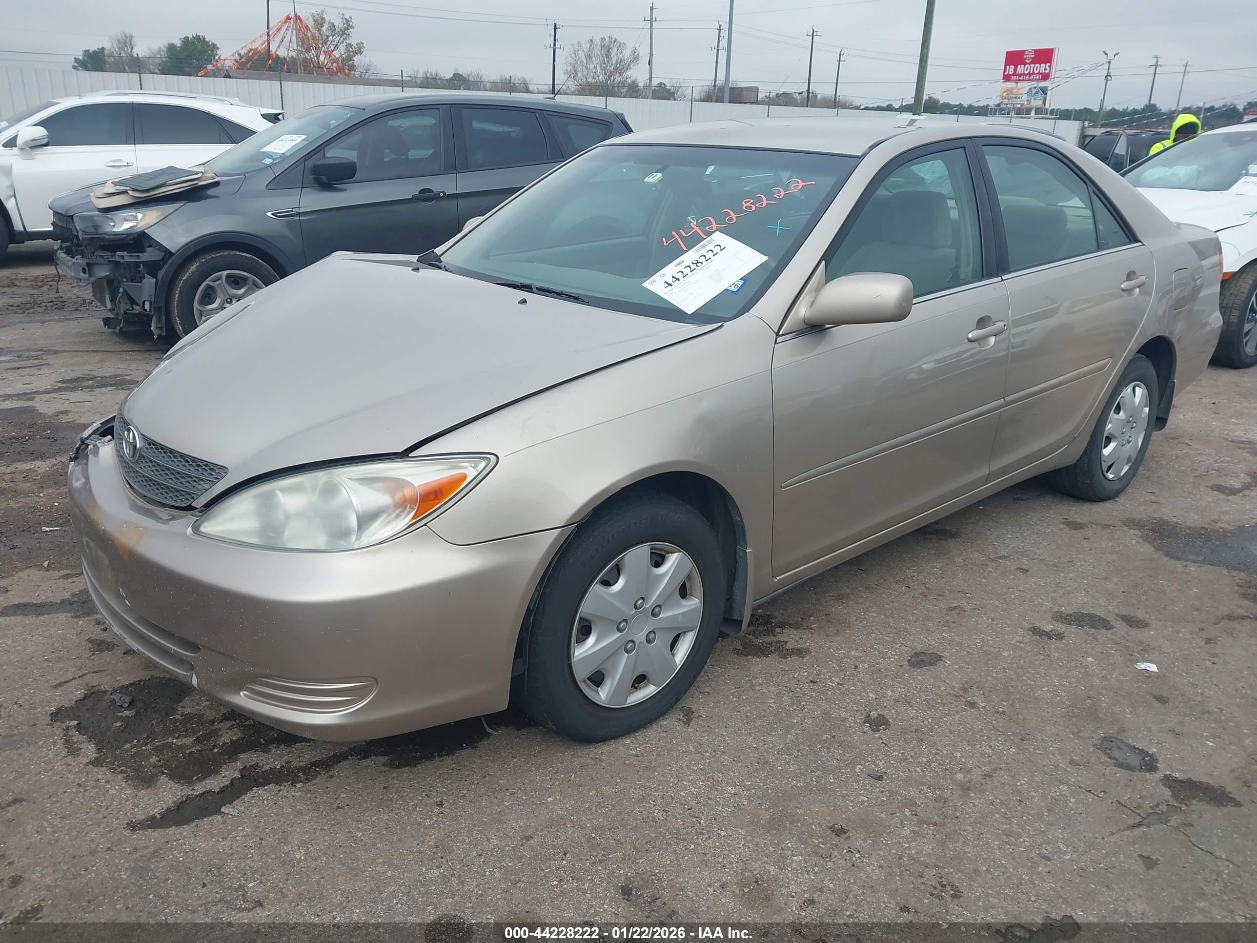 TOYOTA CAMRY image 2