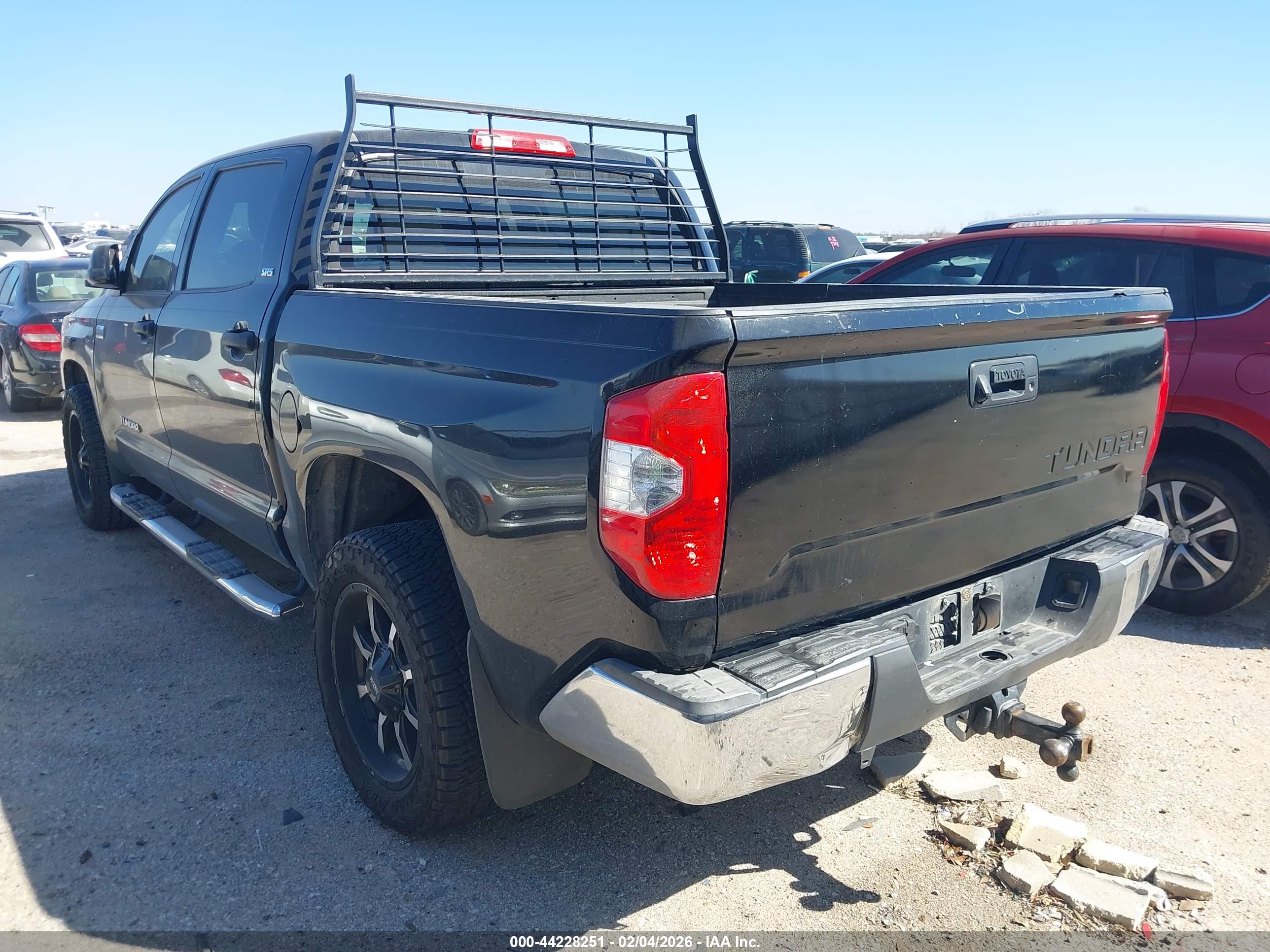 TOYOTA TUNDRA image 3