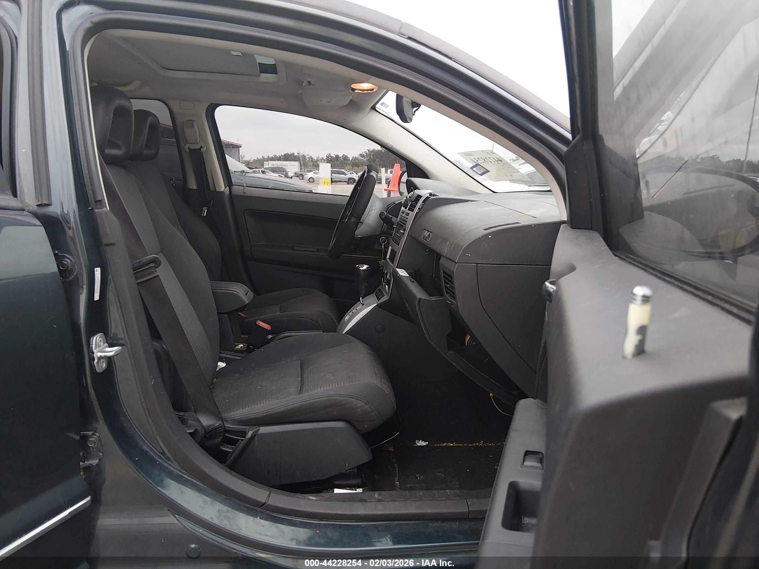 DODGE CALIBER image 5