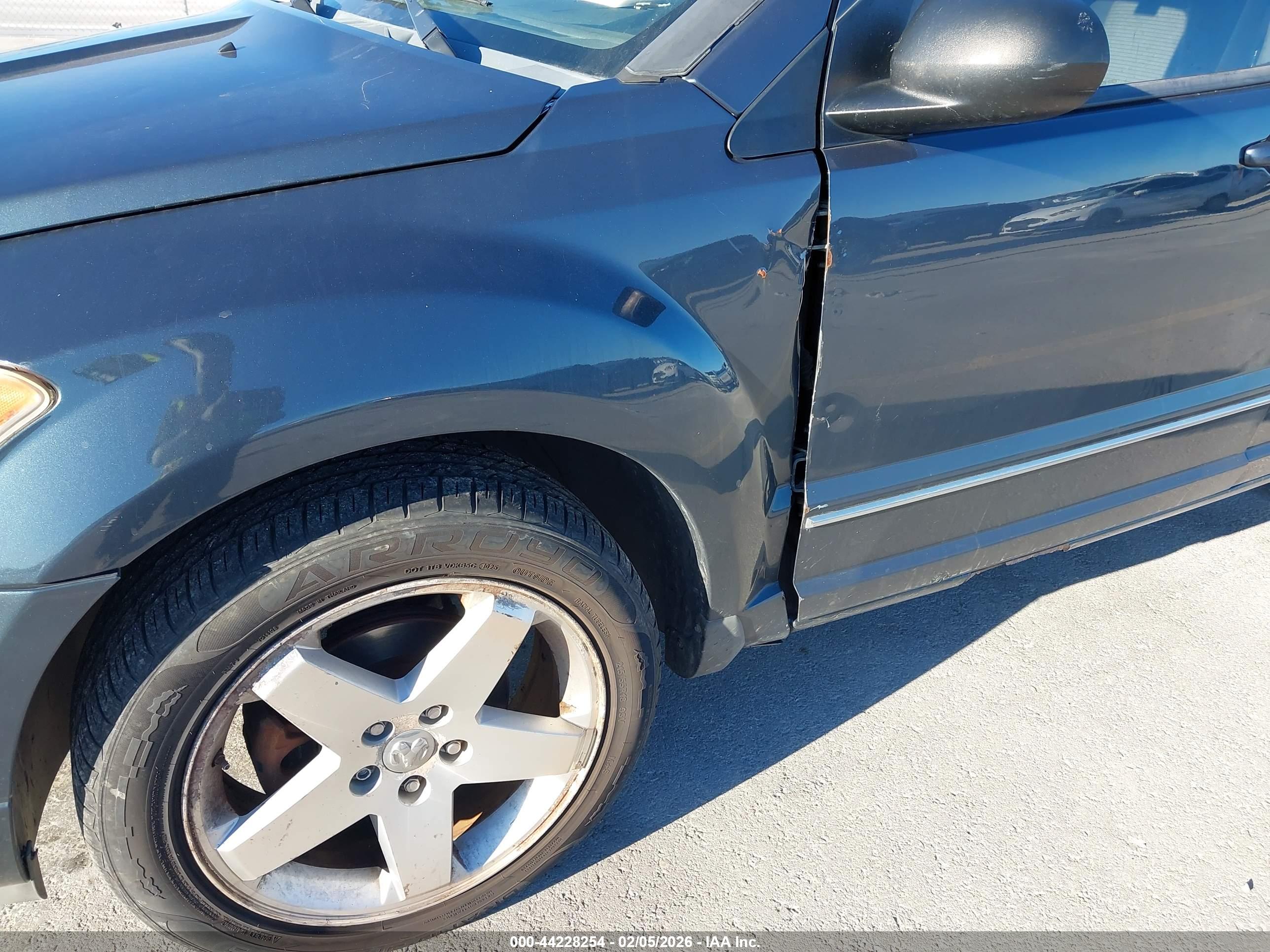 DODGE CALIBER image 6
