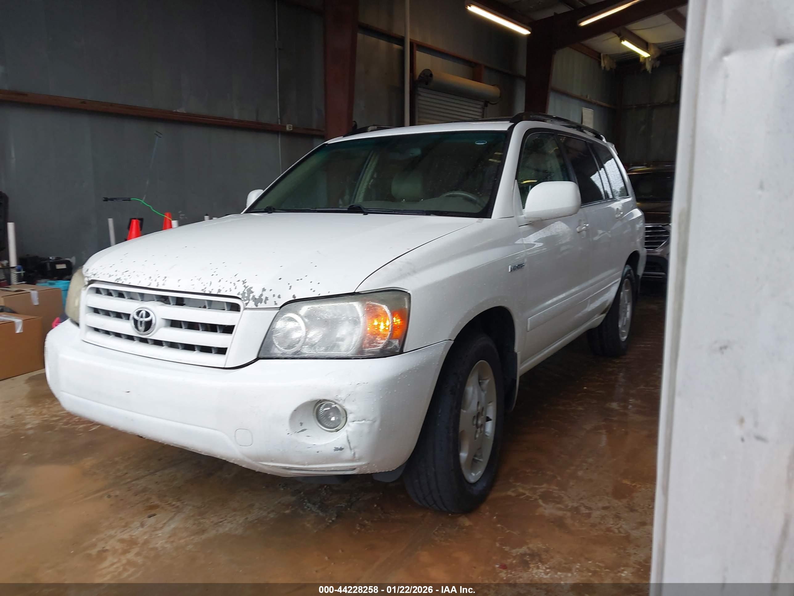 TOYOTA HIGHLANDER image 2