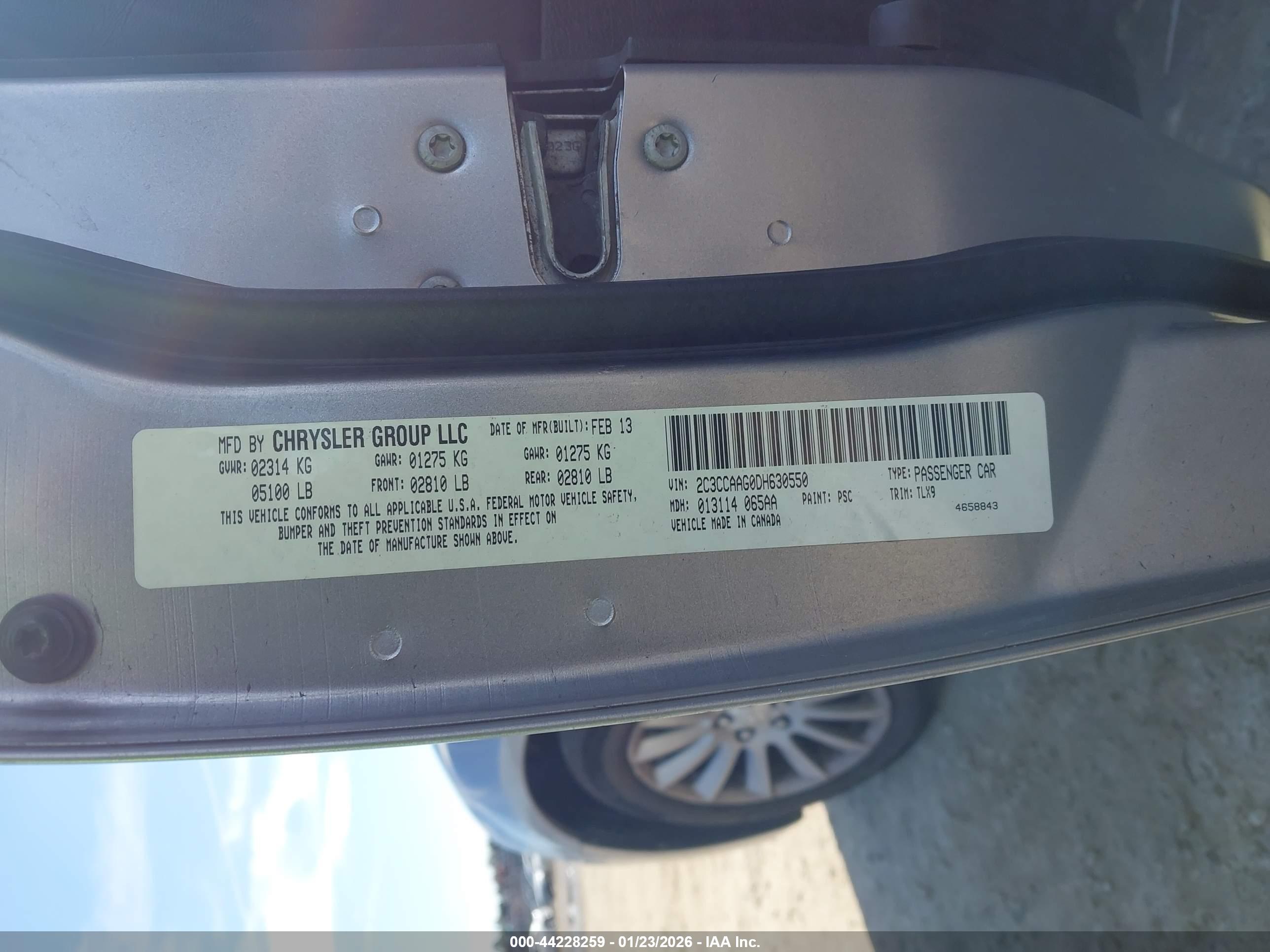 CHRYSLER 300 image 9