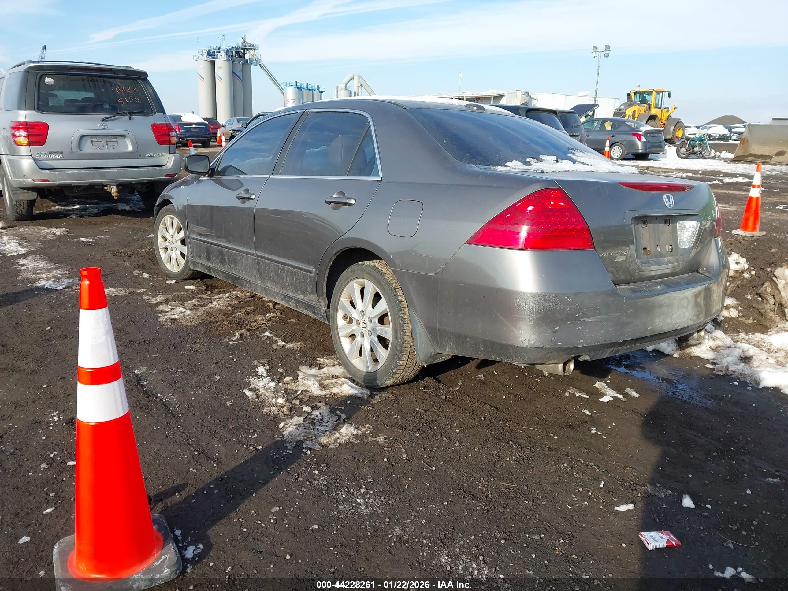 HONDA ACCORD image 3