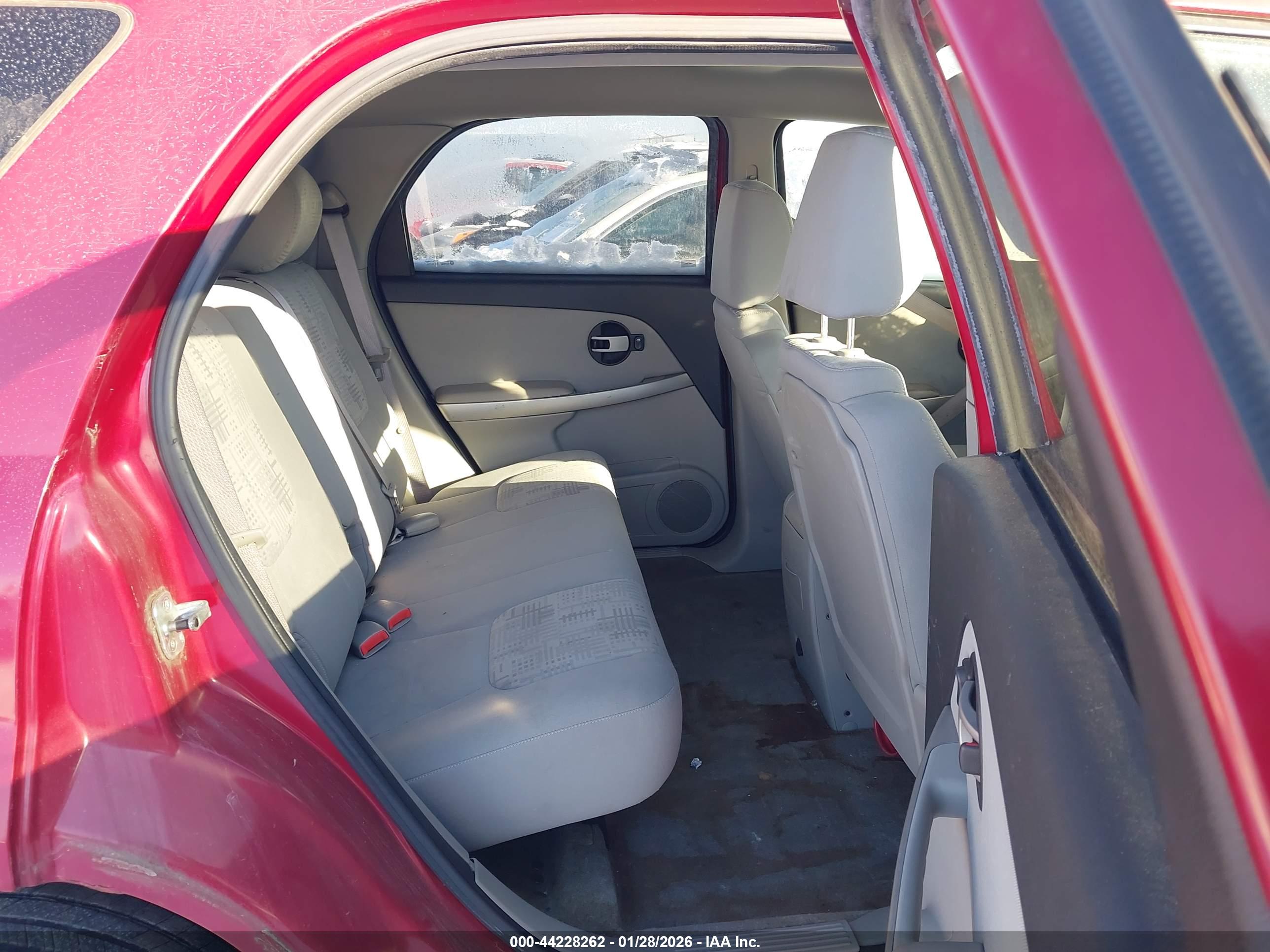 CHEVROLET EQUINOX image 8