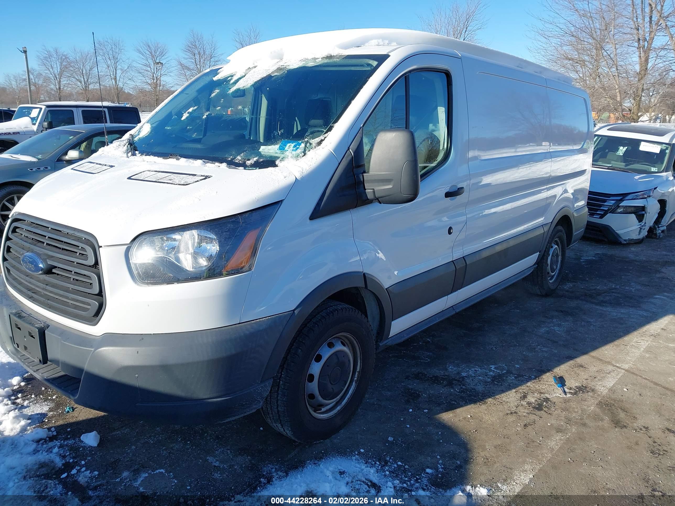 FORD TRANSIT-150 image 2