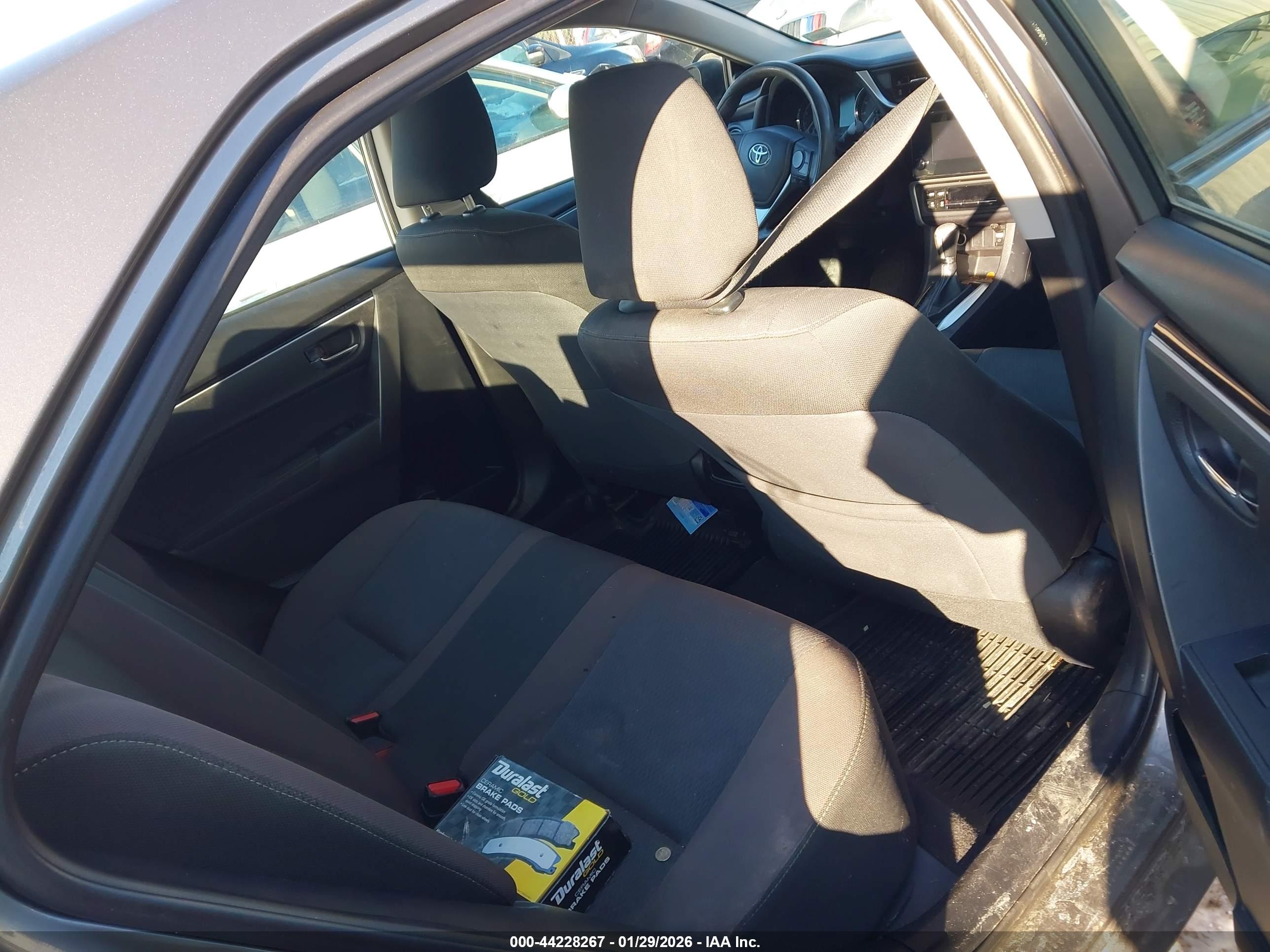TOYOTA COROLLA image 8