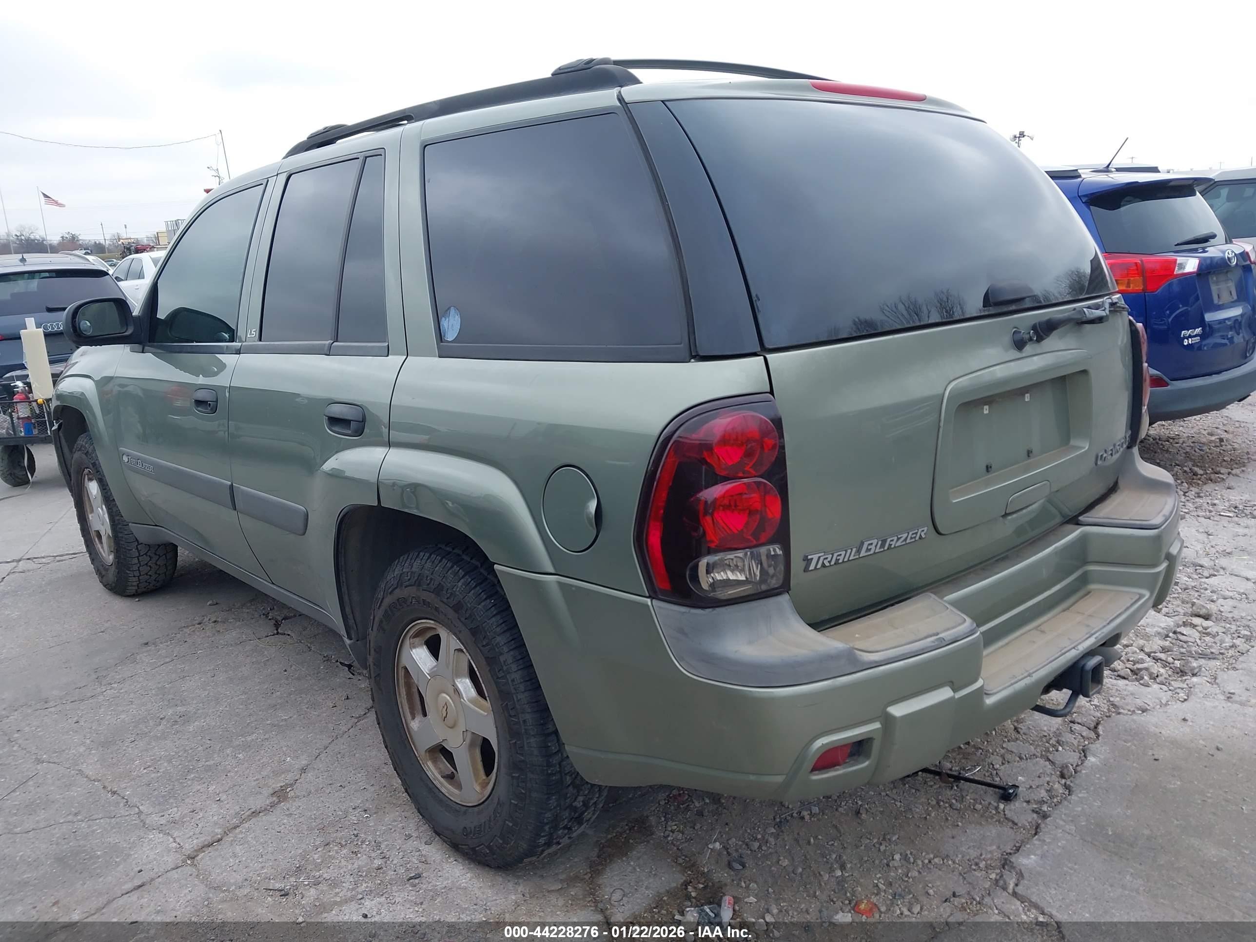CHEVROLET TRAILBLAZER image 3
