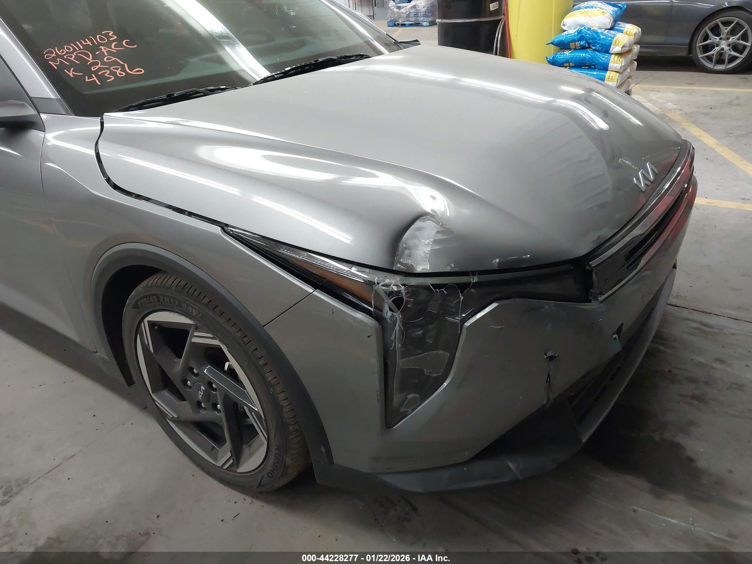 KIA K4 image 6