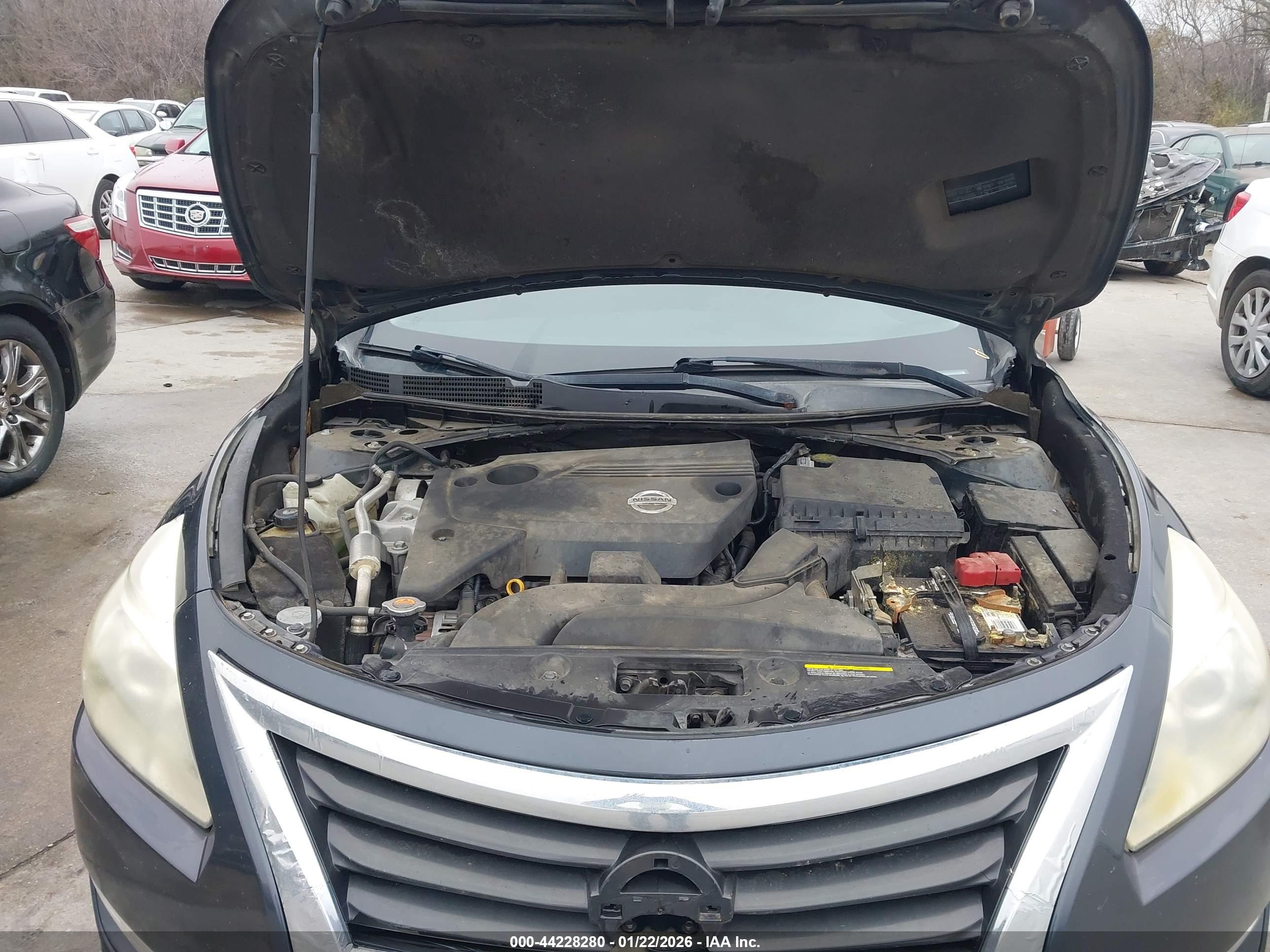 NISSAN ALTIMA image 10
